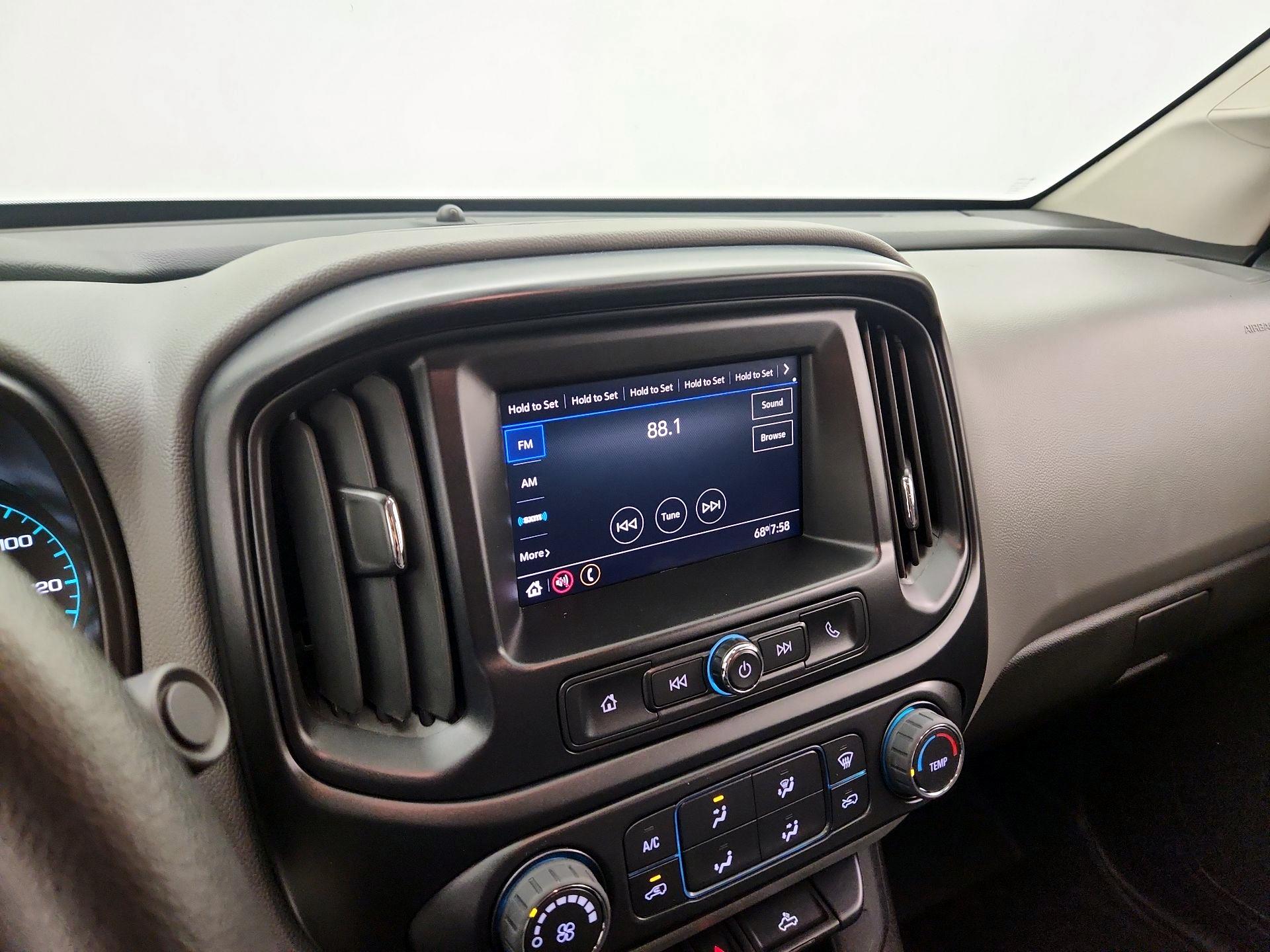 Thumbnail: 2022 Chevrolet Colorado - 15