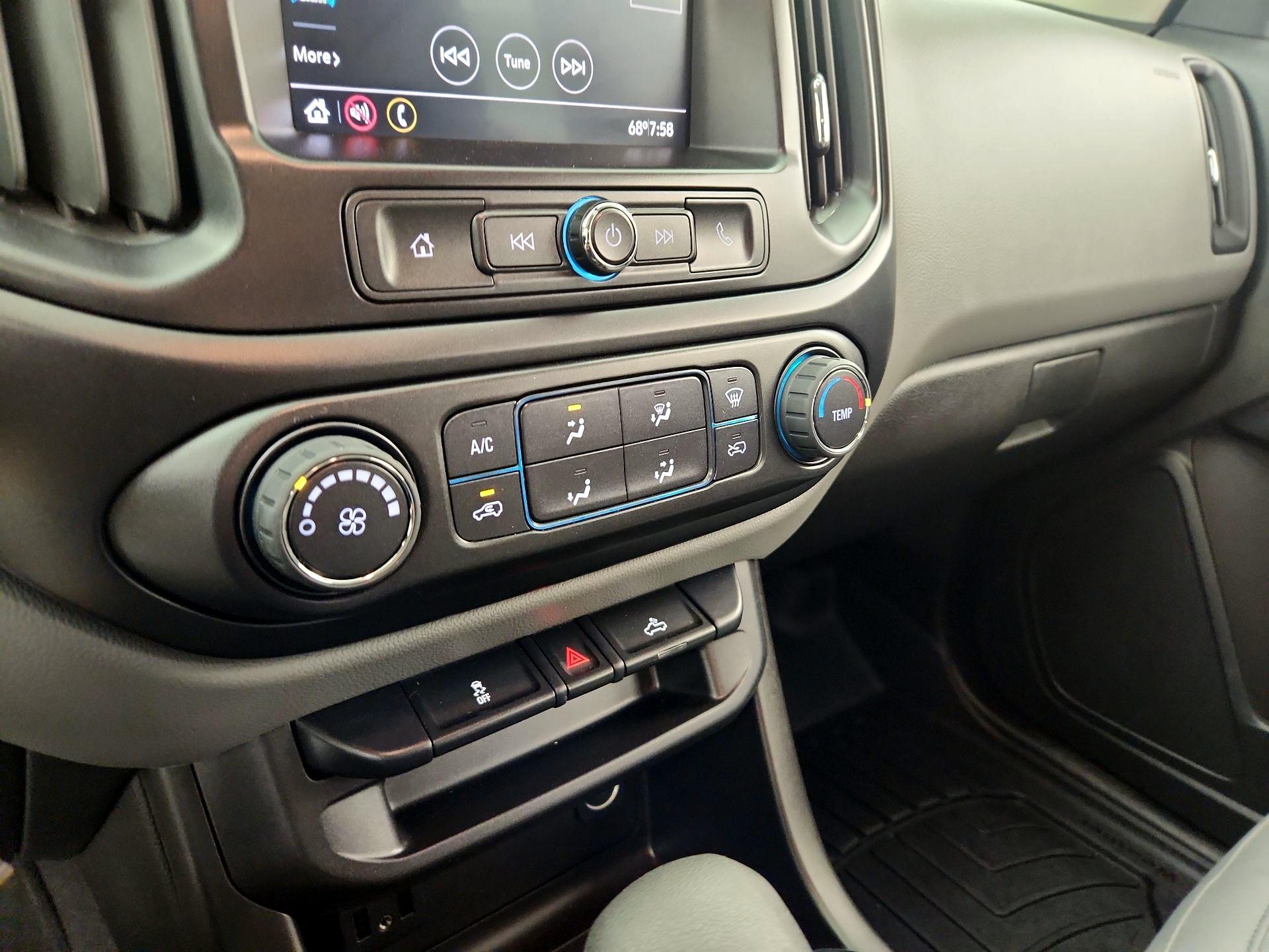 Thumbnail: 2022 Chevrolet Colorado - 16