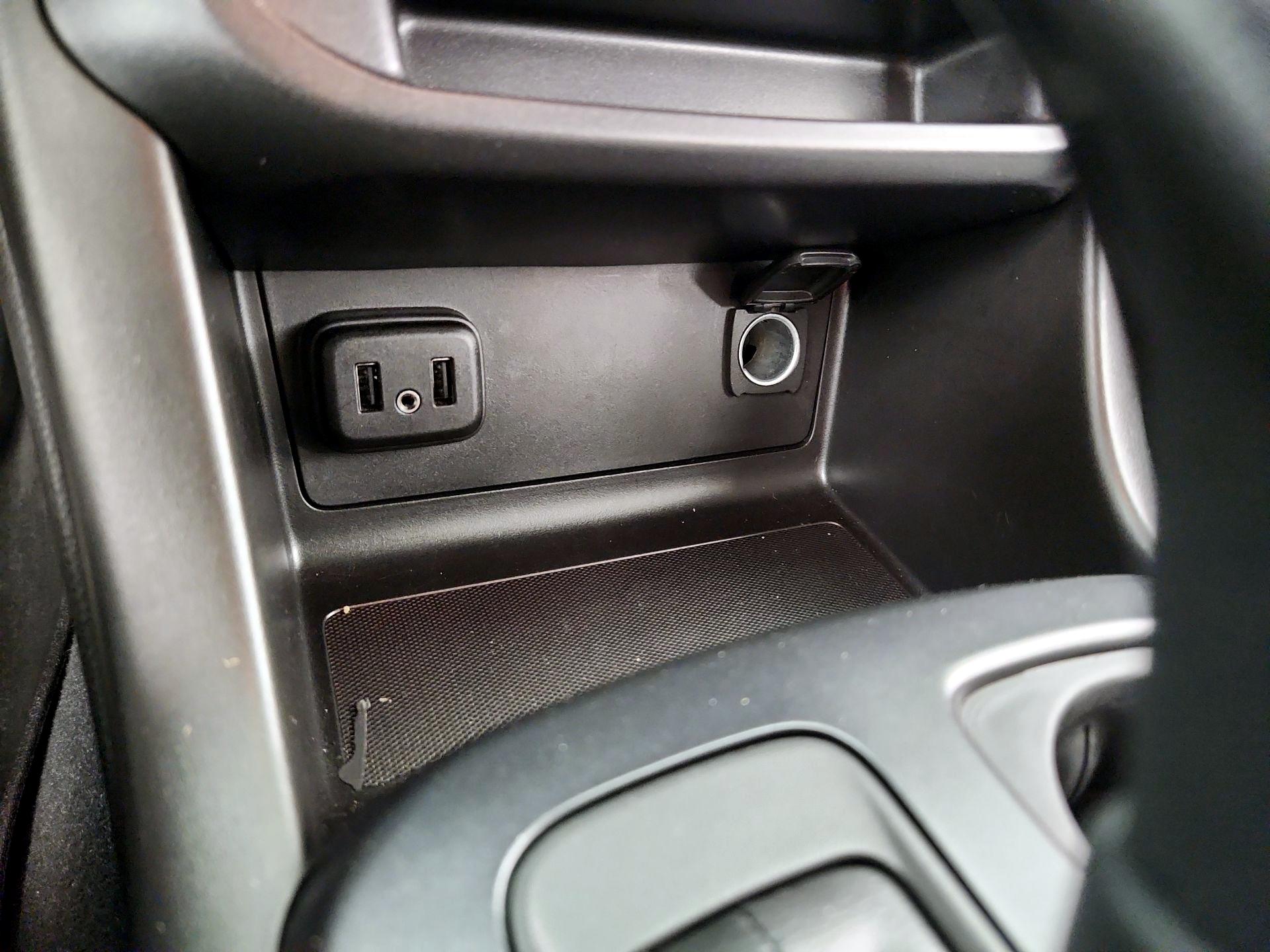 Thumbnail: 2022 Chevrolet Colorado - 18