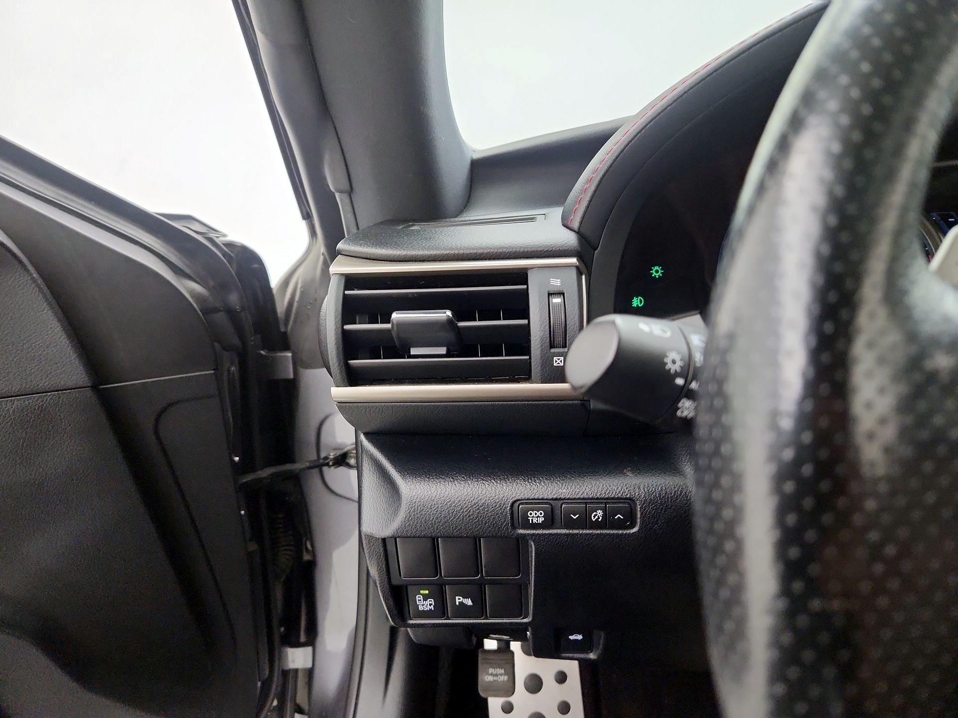 Thumbnail: 2015 Lexus RC - 13