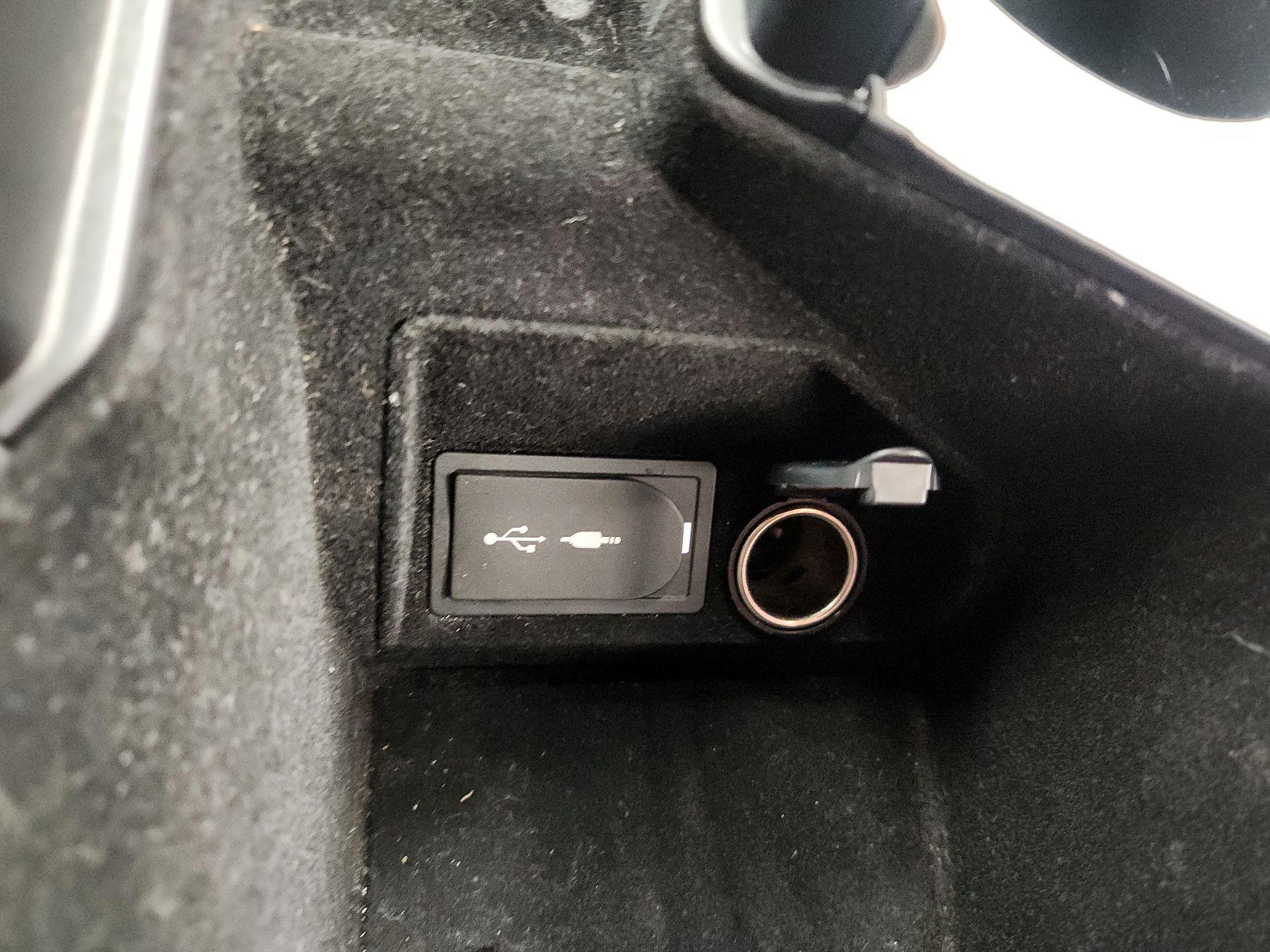 Thumbnail: 2015 Lexus RC - 18