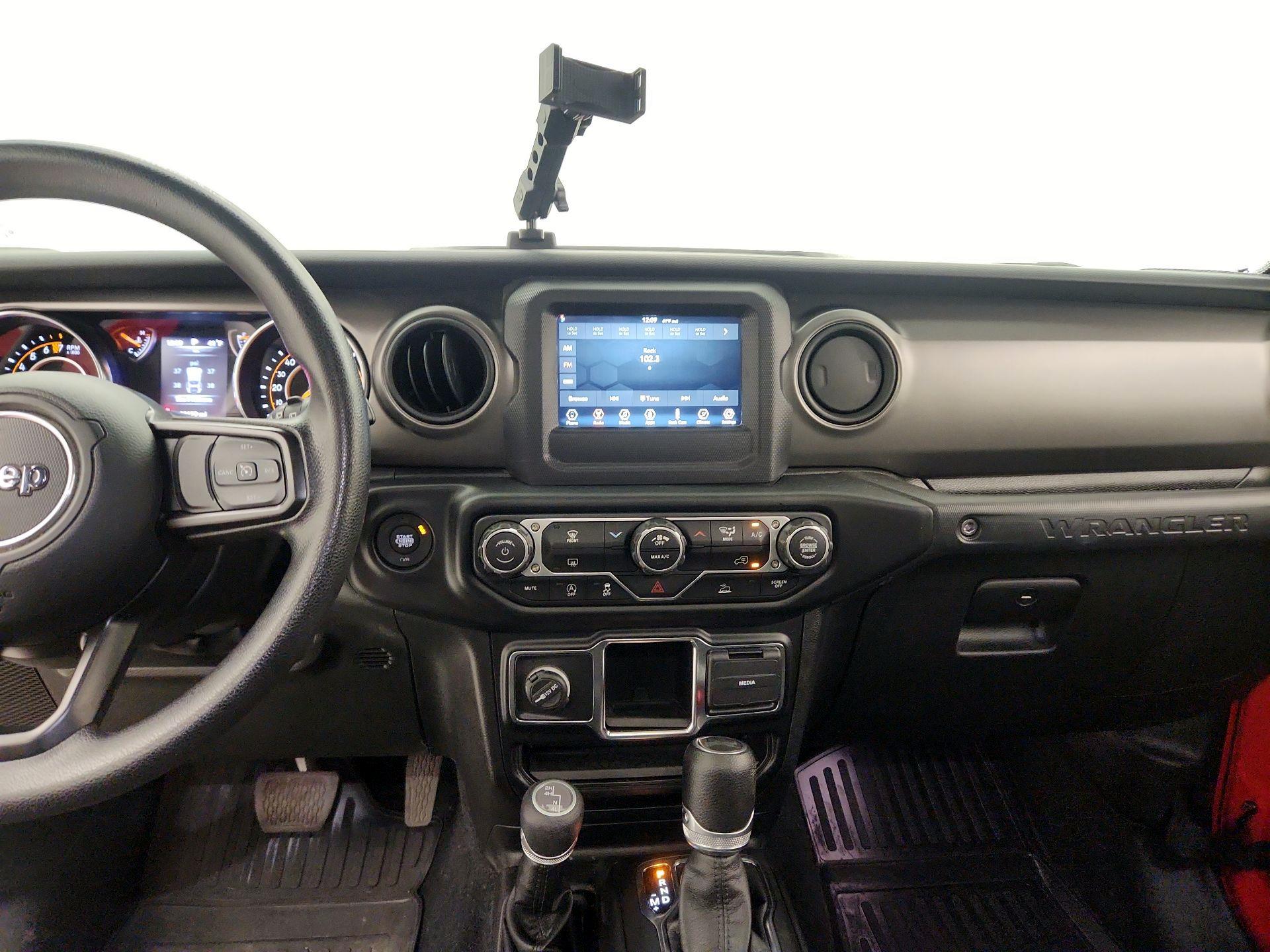 Thumbnail: 2022 Jeep Wrangler - 9