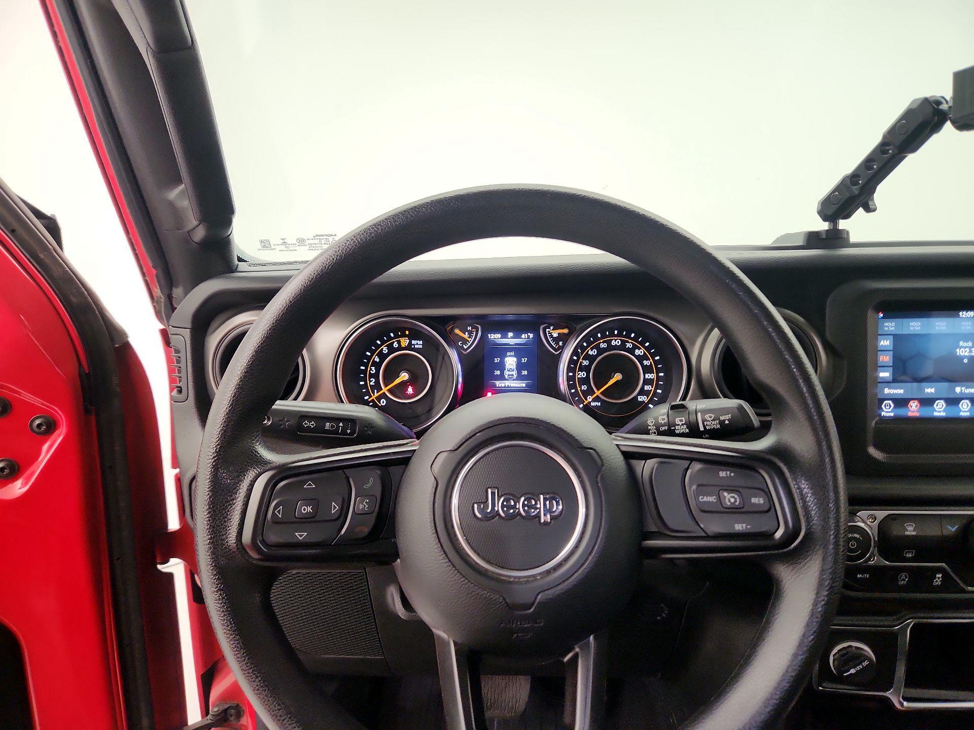 Thumbnail: 2022 Jeep Wrangler - 10