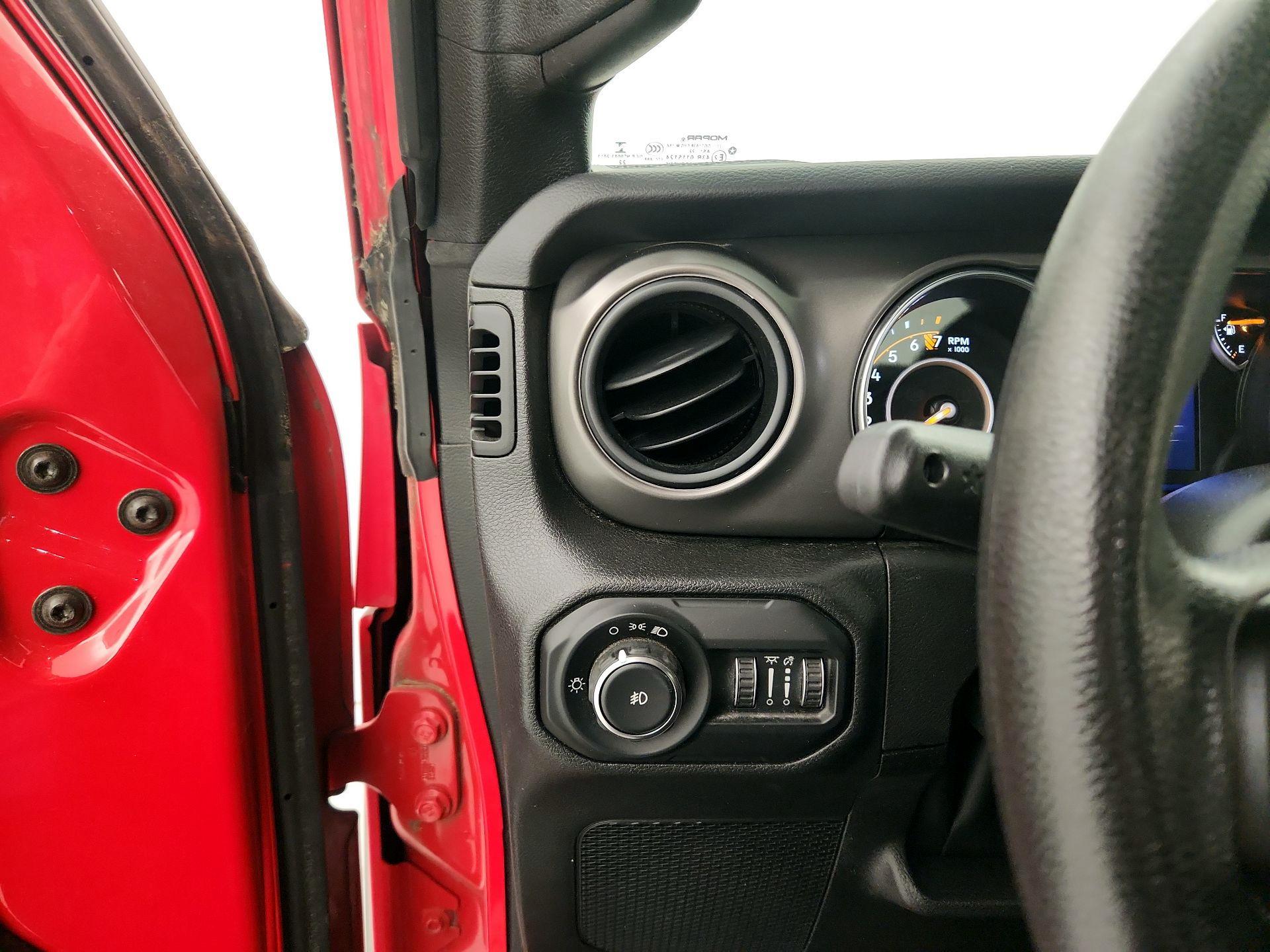 Thumbnail: 2022 Jeep Wrangler - 13