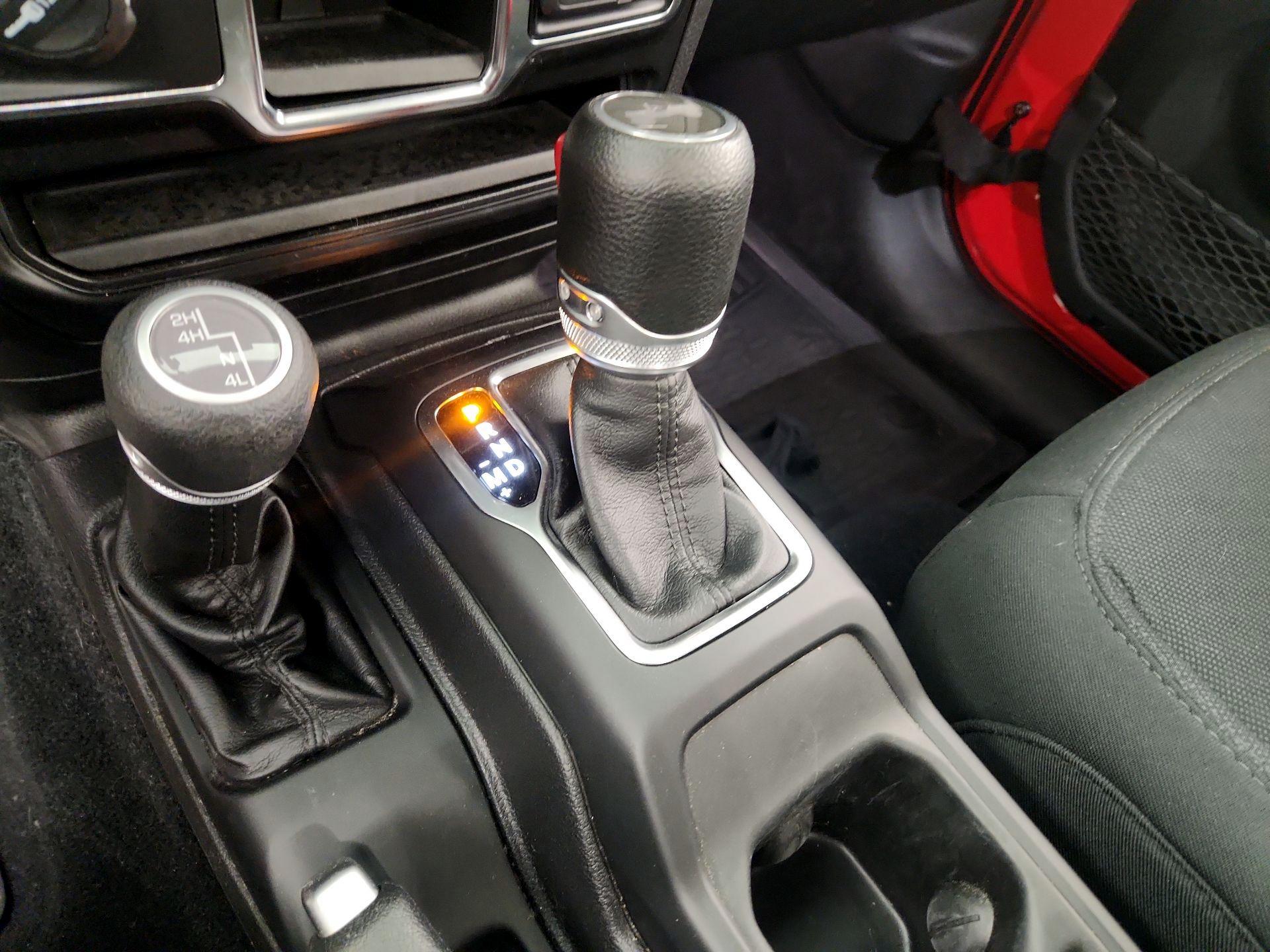 Thumbnail: 2022 Jeep Wrangler - 17