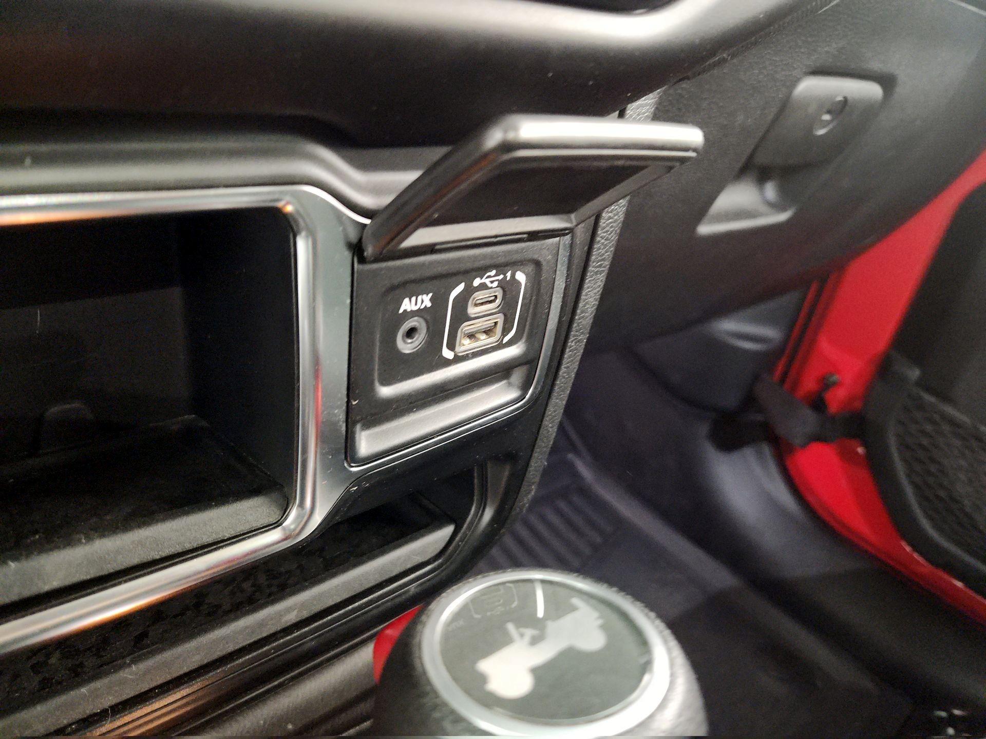 Thumbnail: 2022 Jeep Wrangler - 18