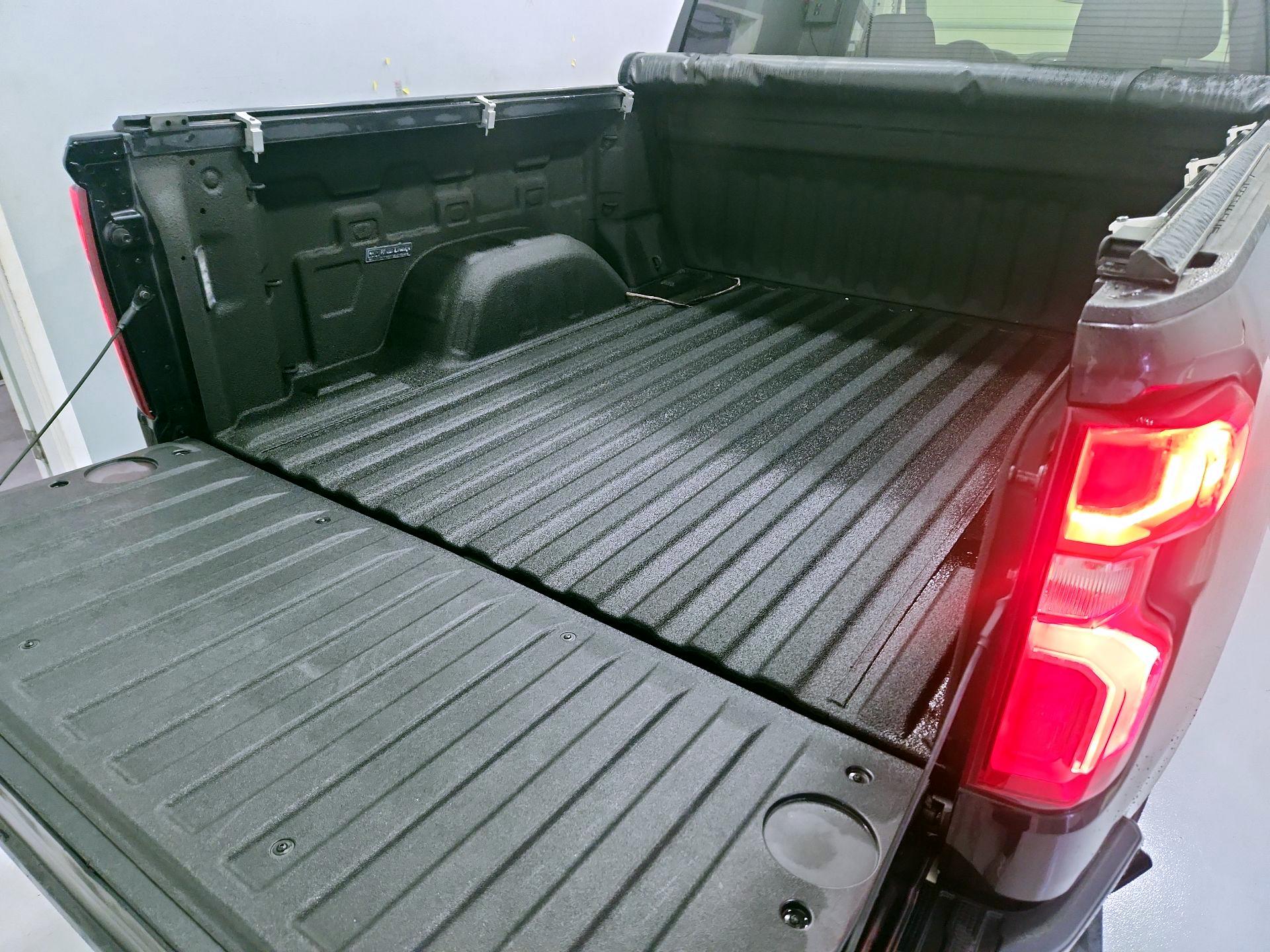 Thumbnail: 2020 Chevrolet Silverado 1500 - 20