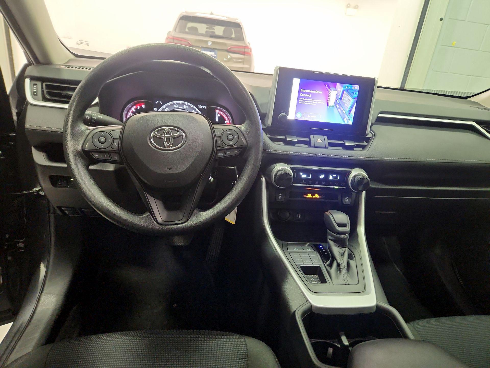 Thumbnail: 2025 Toyota RAV4 - 9