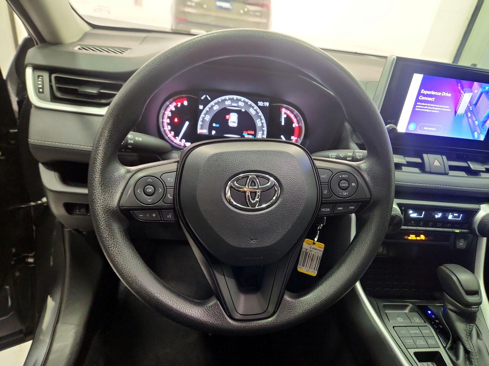 Thumbnail: 2025 Toyota RAV4 - 10