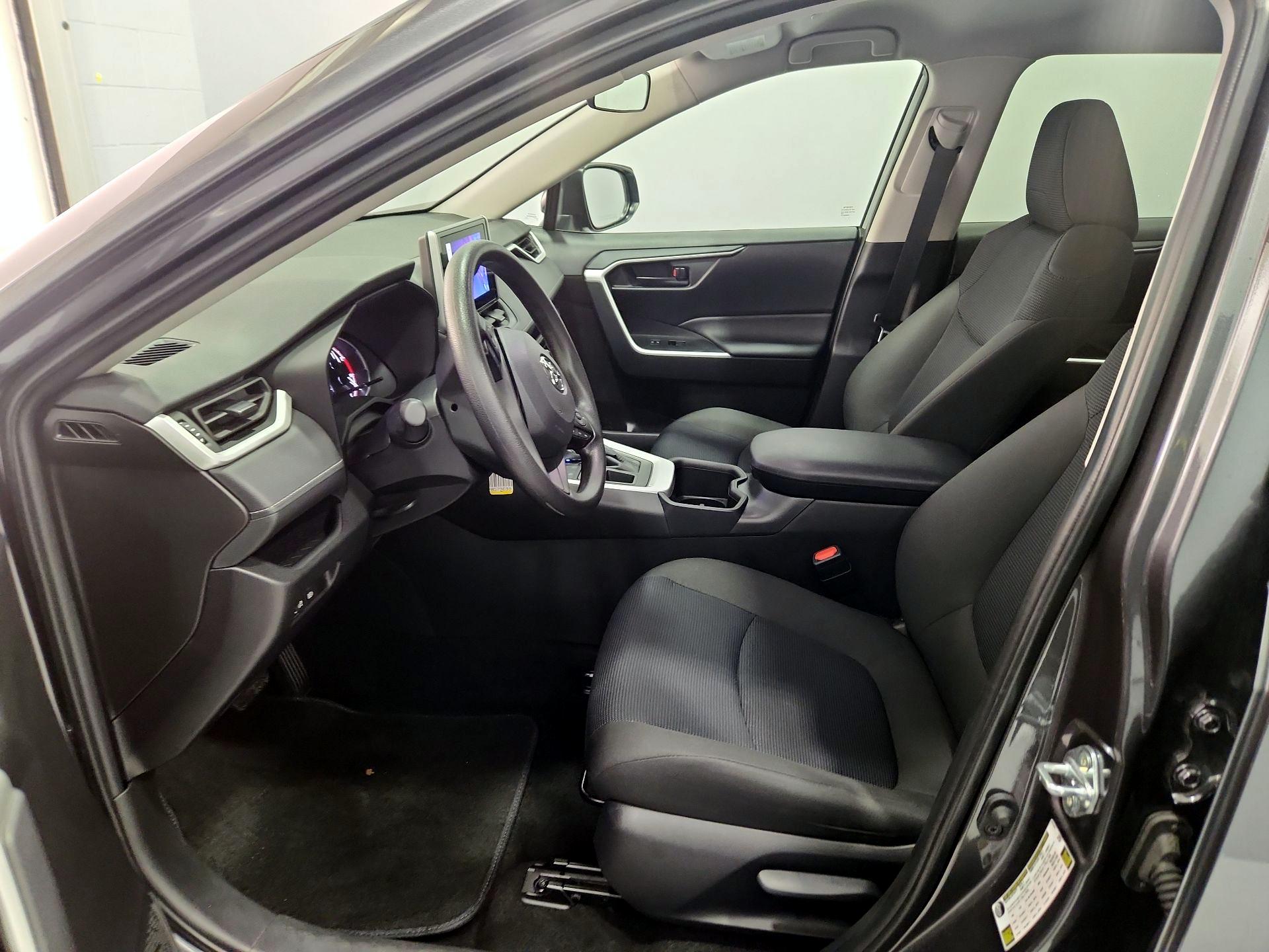 Thumbnail: 2025 Toyota RAV4 - 11