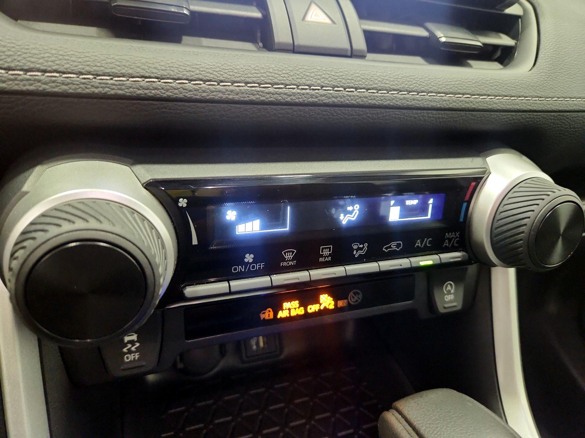 Thumbnail: 2025 Toyota RAV4 - 17