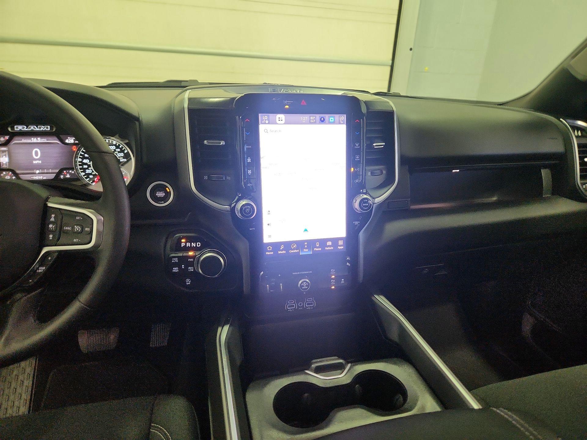 Thumbnail: 2025 RAM 1500 - 9