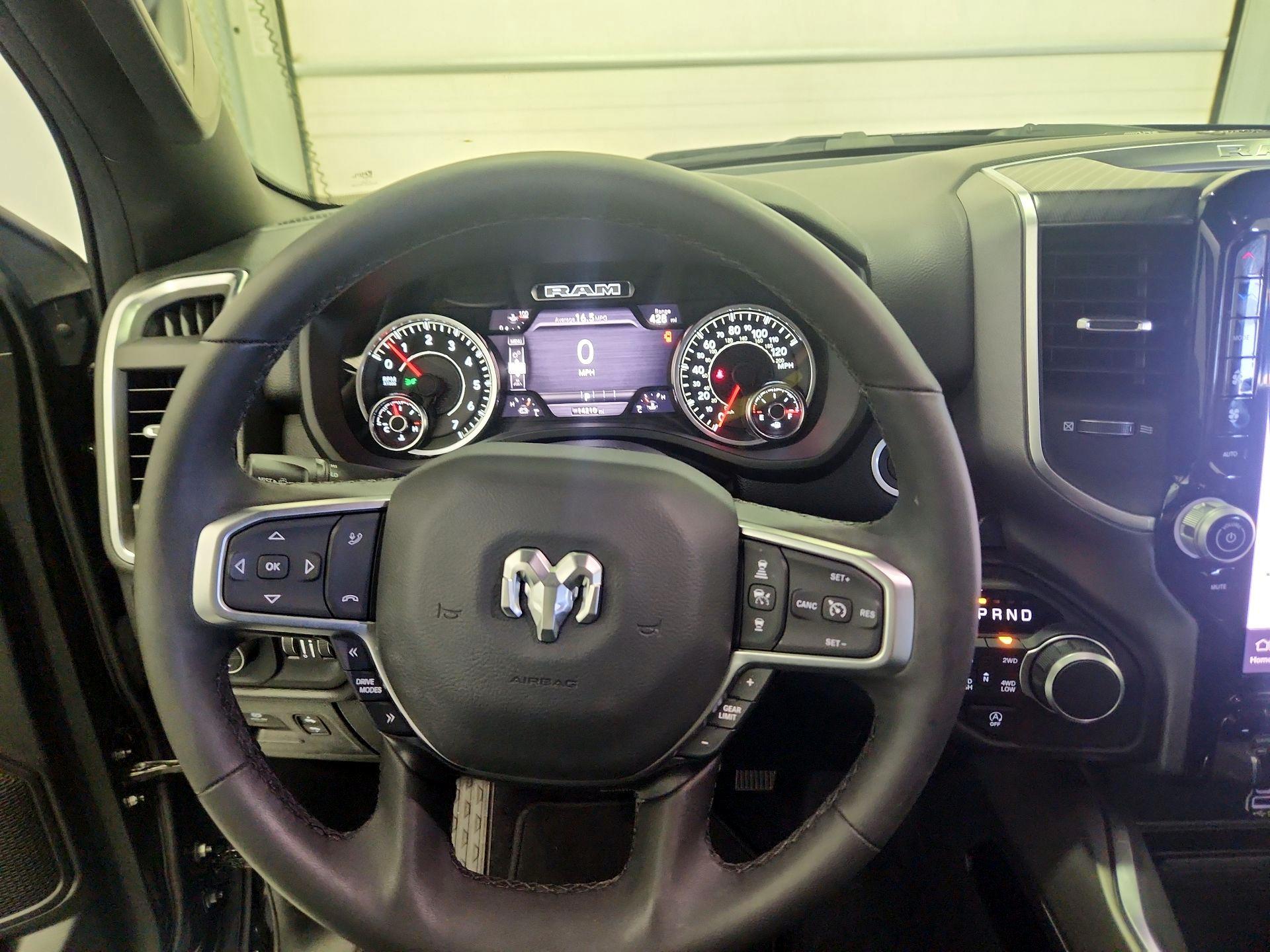 Thumbnail: 2025 RAM 1500 - 10