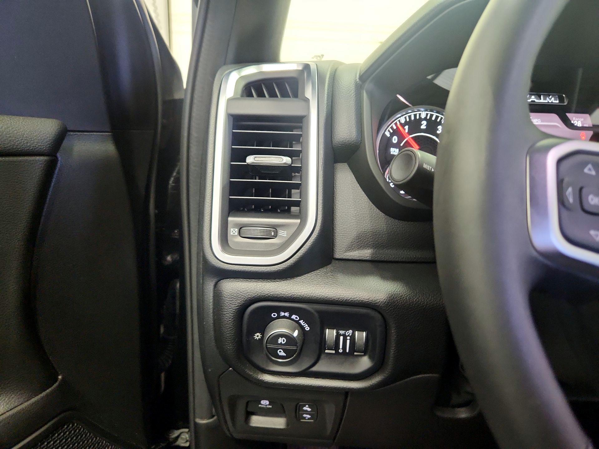 Thumbnail: 2025 RAM 1500 - 13