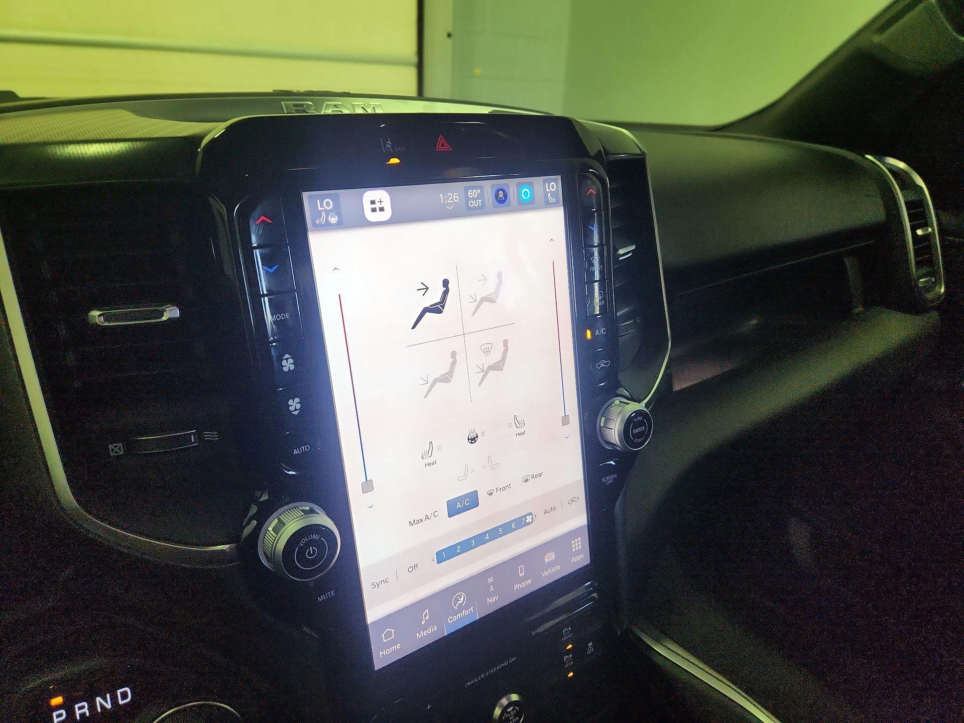 Thumbnail: 2025 RAM 1500 - 17