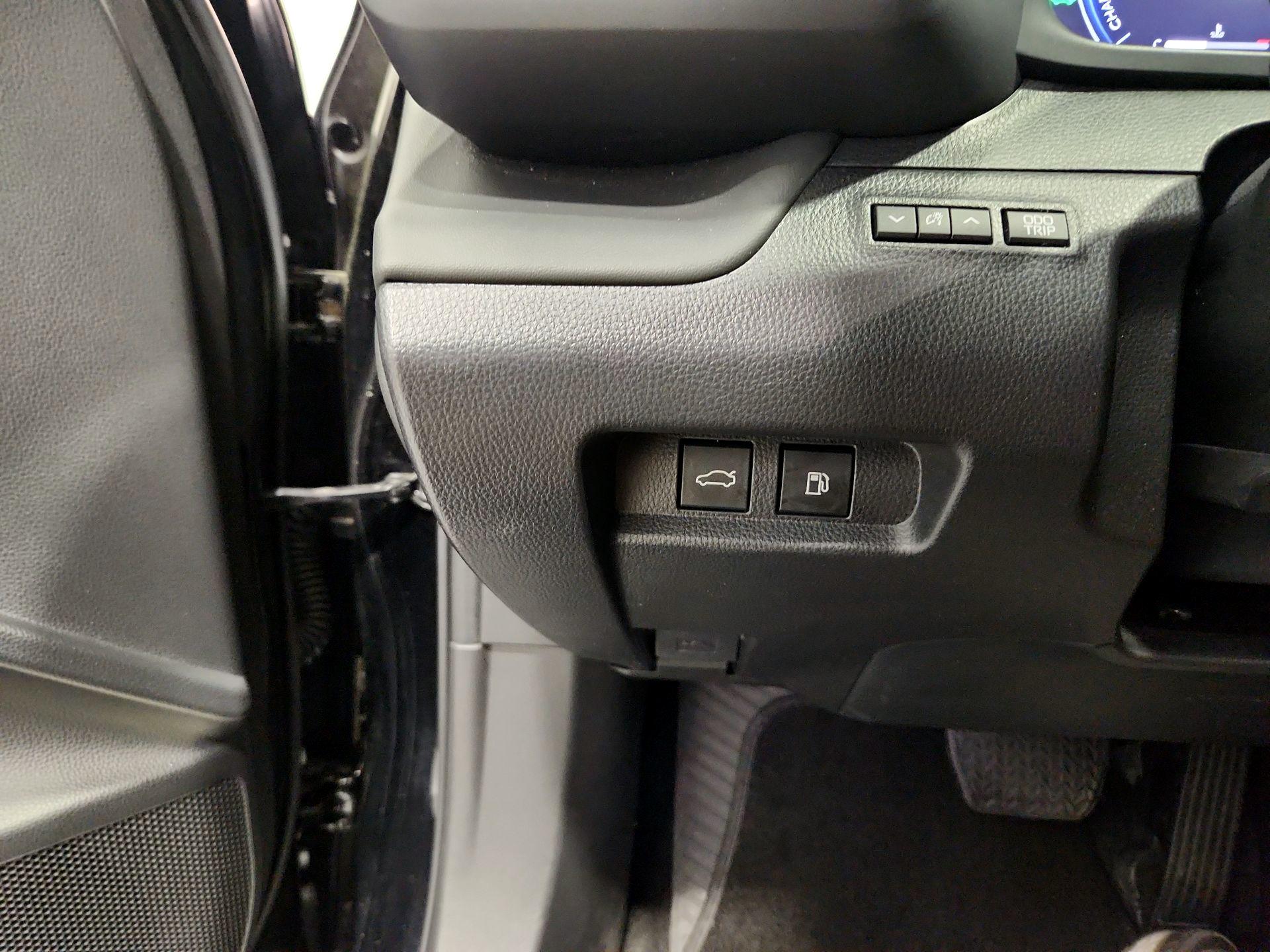 Thumbnail: 2024 Toyota Crown - 13