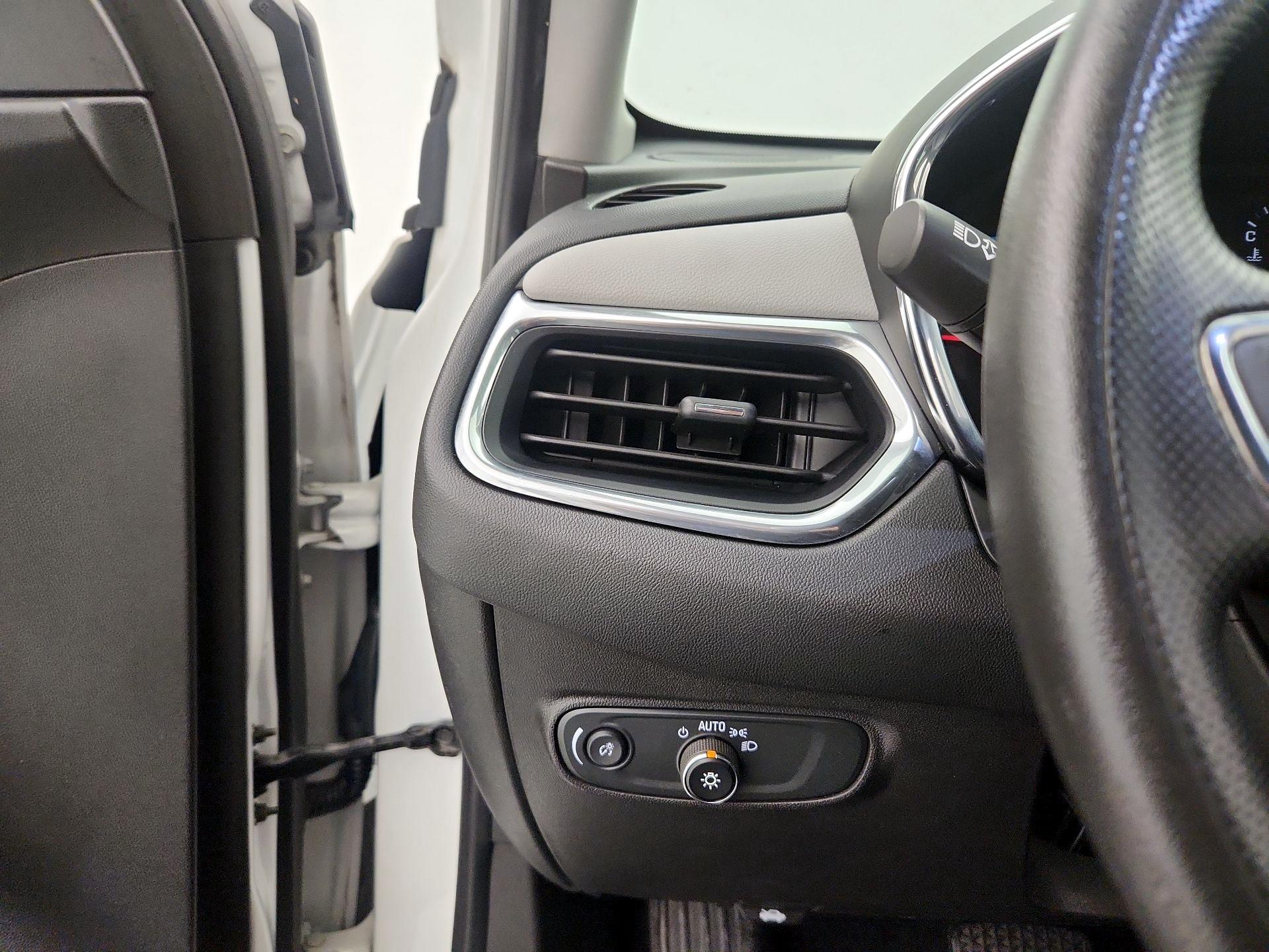 Thumbnail: 2020 Chevrolet Equinox - 13