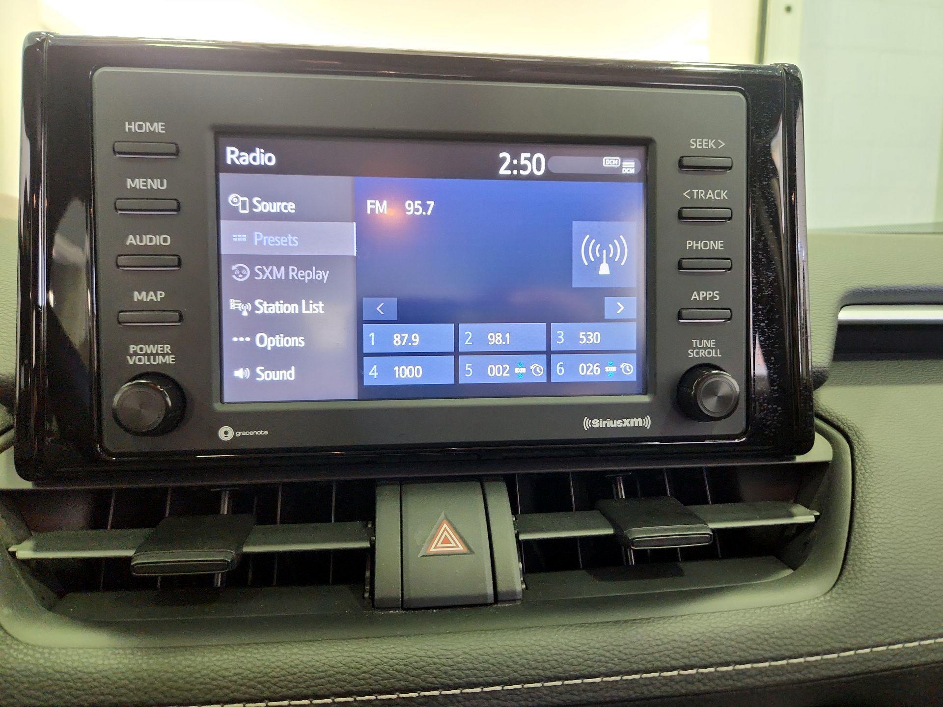 Thumbnail: 2021 Toyota RAV4 - 15