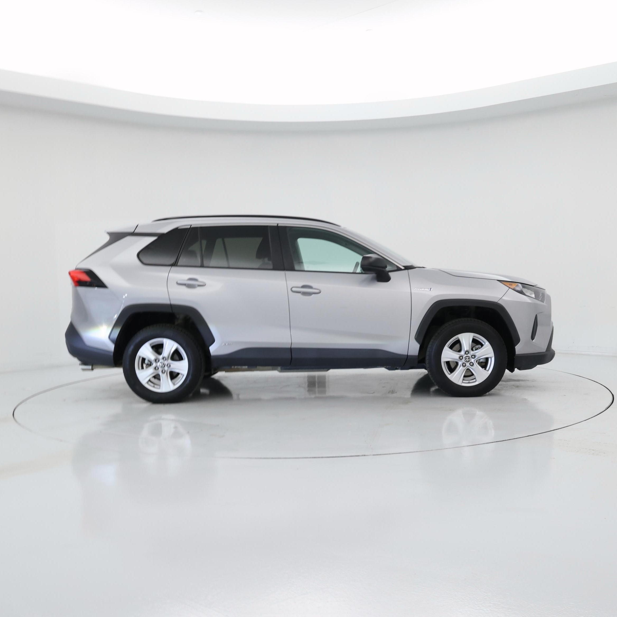 Thumbnail: 2021 Toyota RAV4 - 7