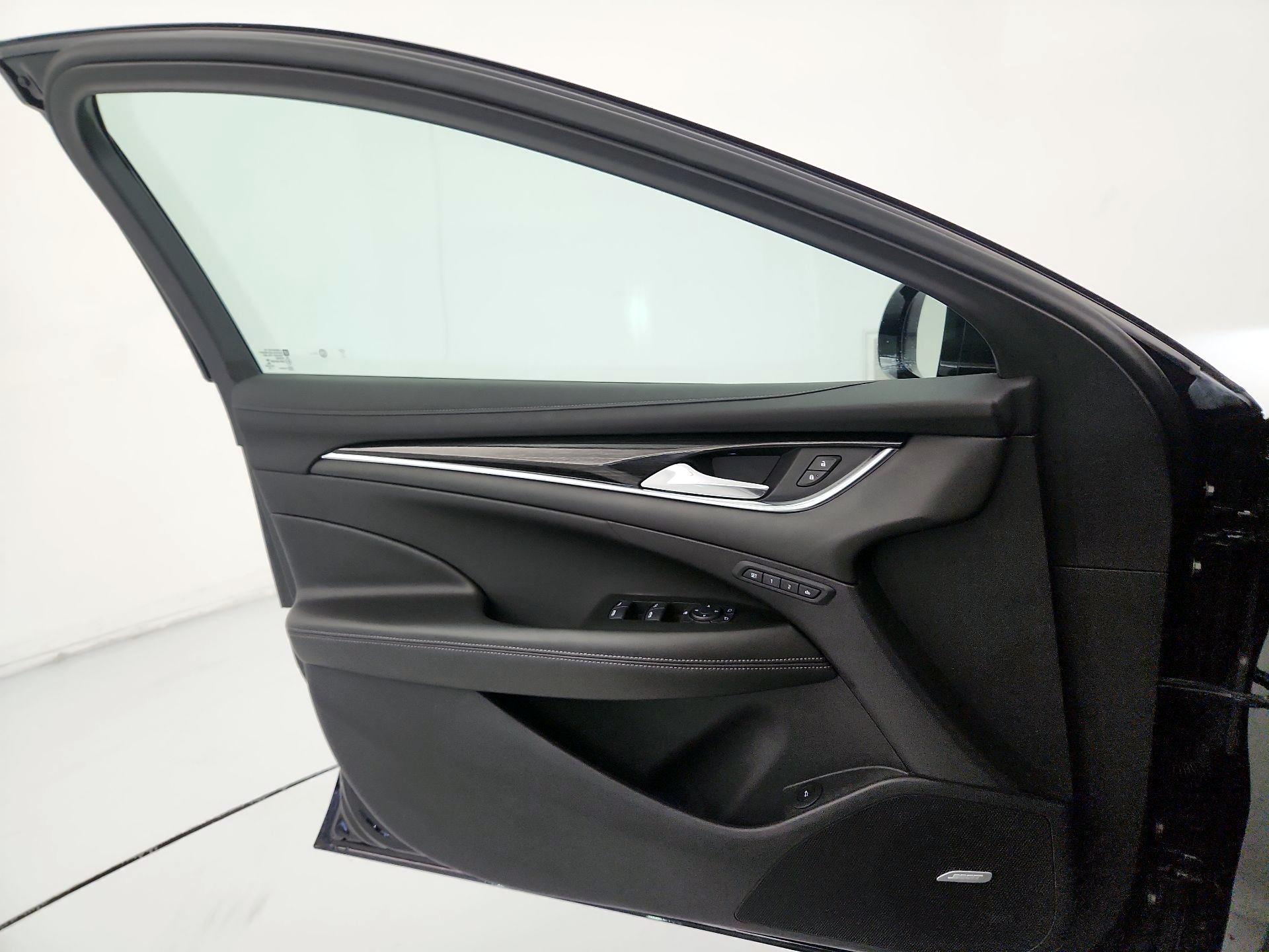 Thumbnail: 2017 Buick LaCrosse - 12