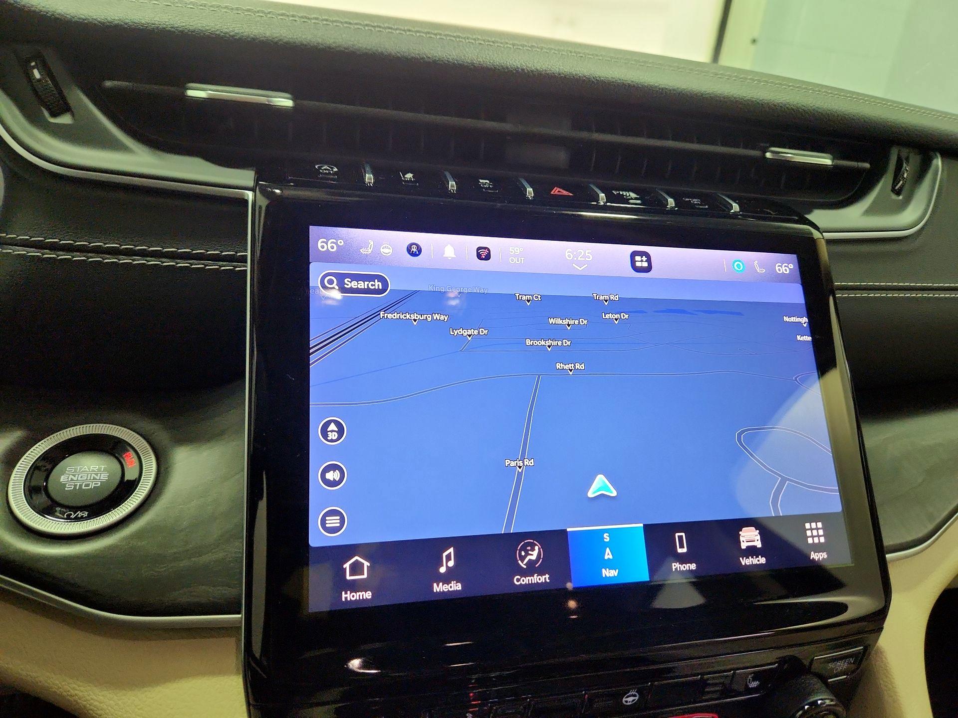 Thumbnail: 2022 Jeep Grand Cherokee - 14