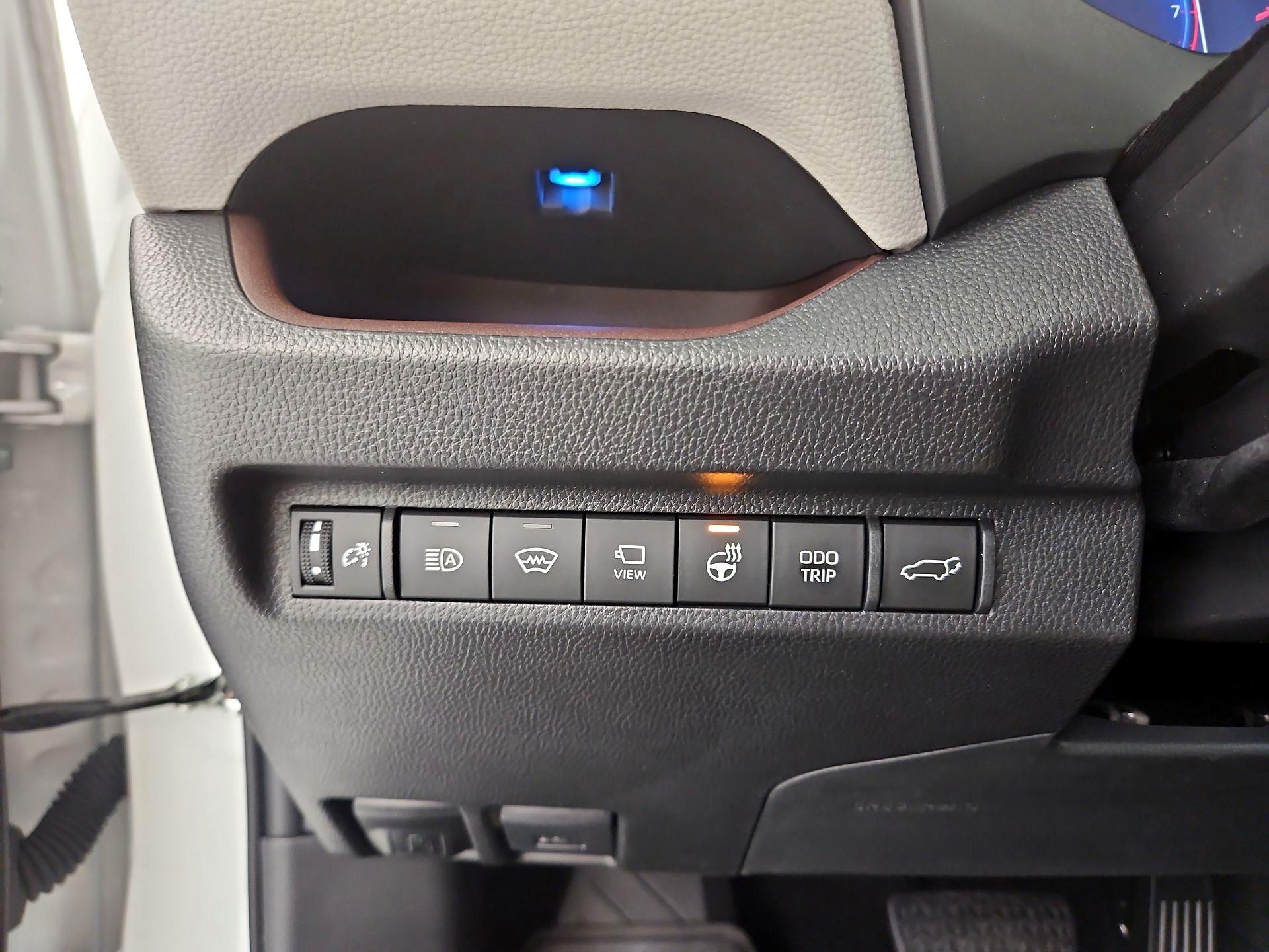 Thumbnail: 2024 Toyota RAV4 - 13