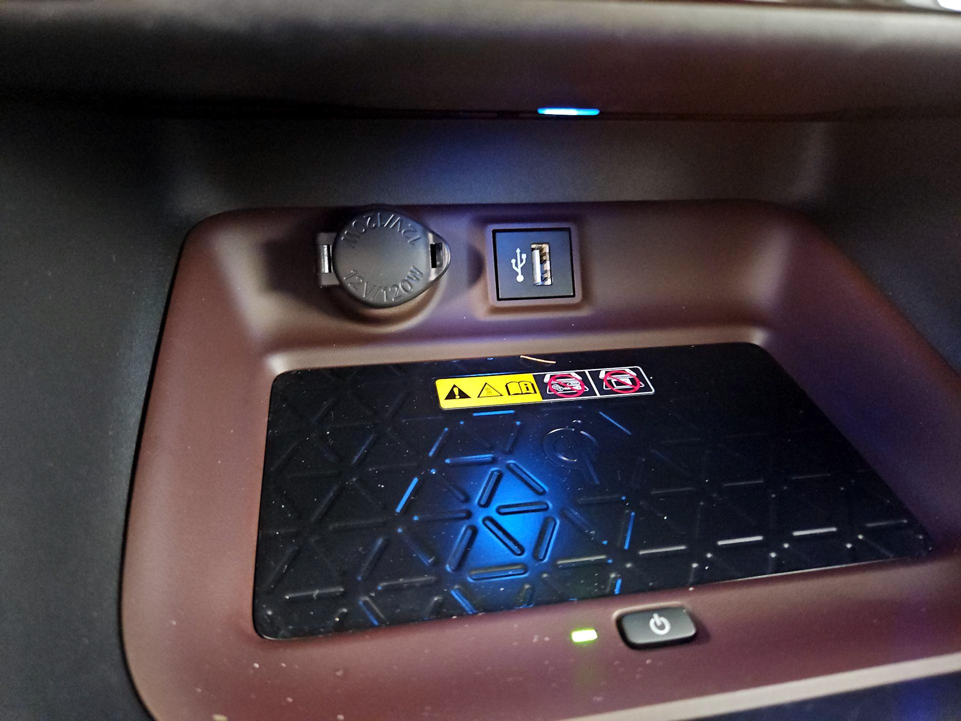 Thumbnail: 2024 Toyota RAV4 - 18