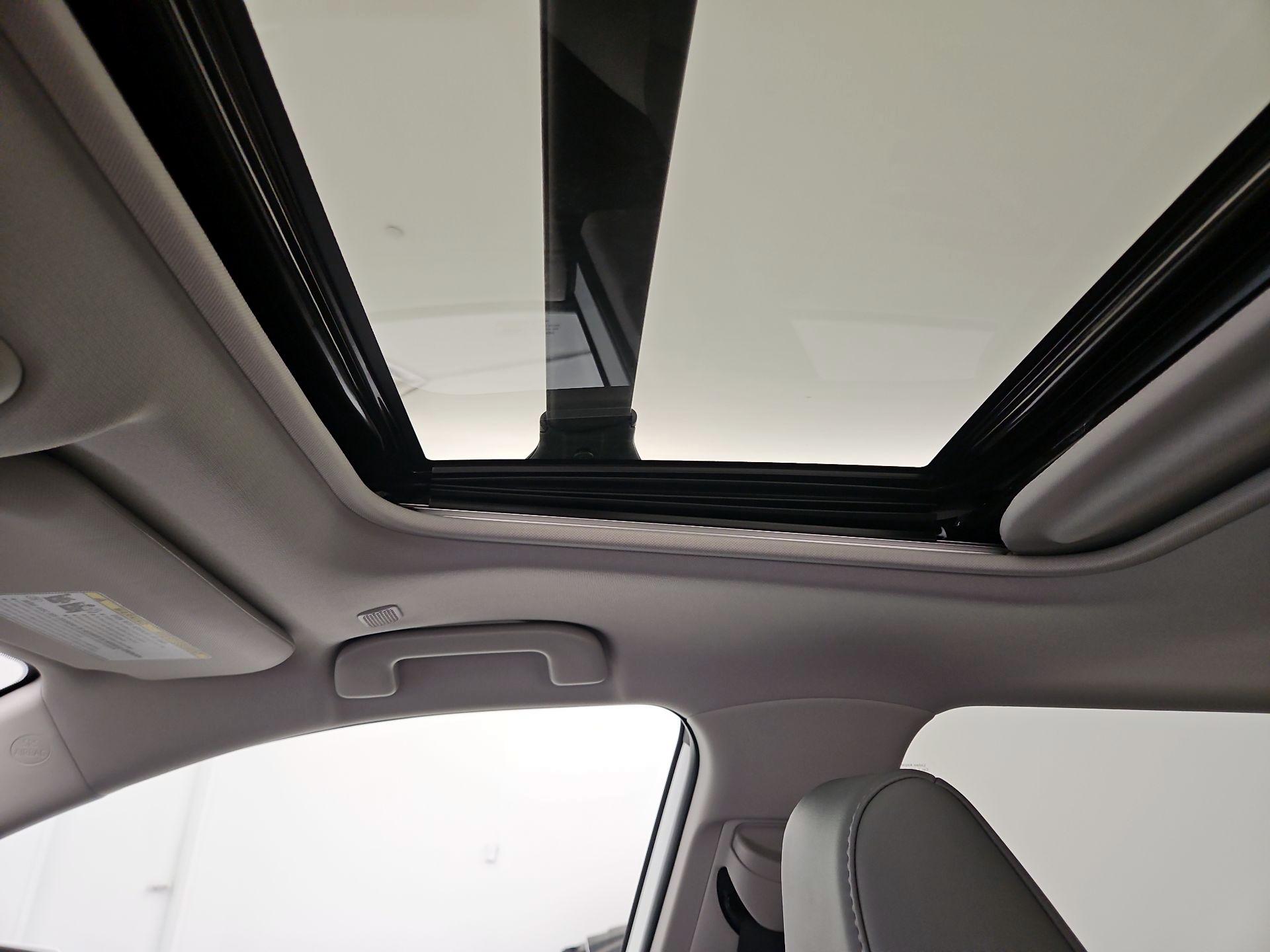 Thumbnail: 2024 Toyota RAV4 - 19