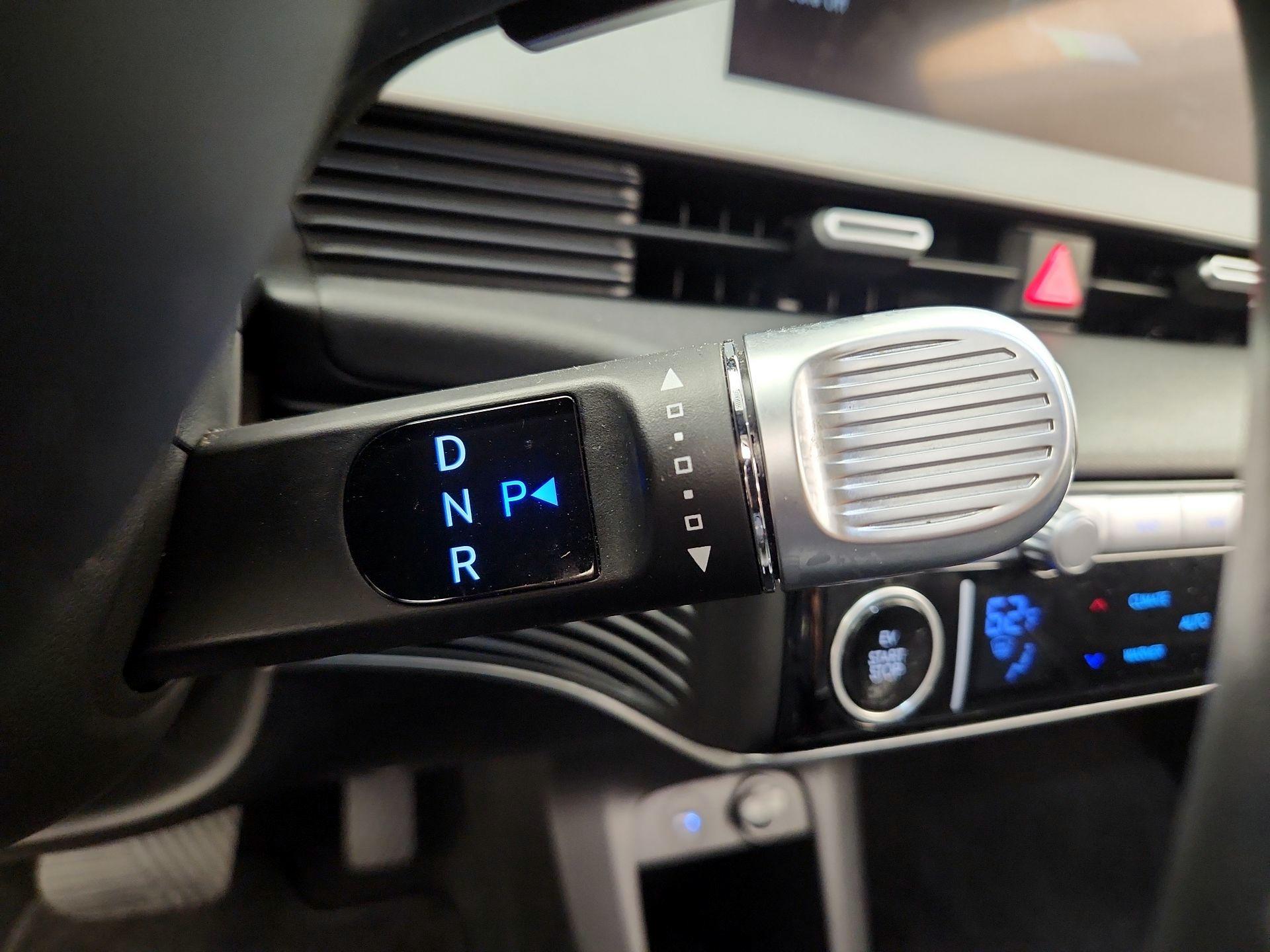 Thumbnail: 2023 Hyundai Ioniq 5 - 18