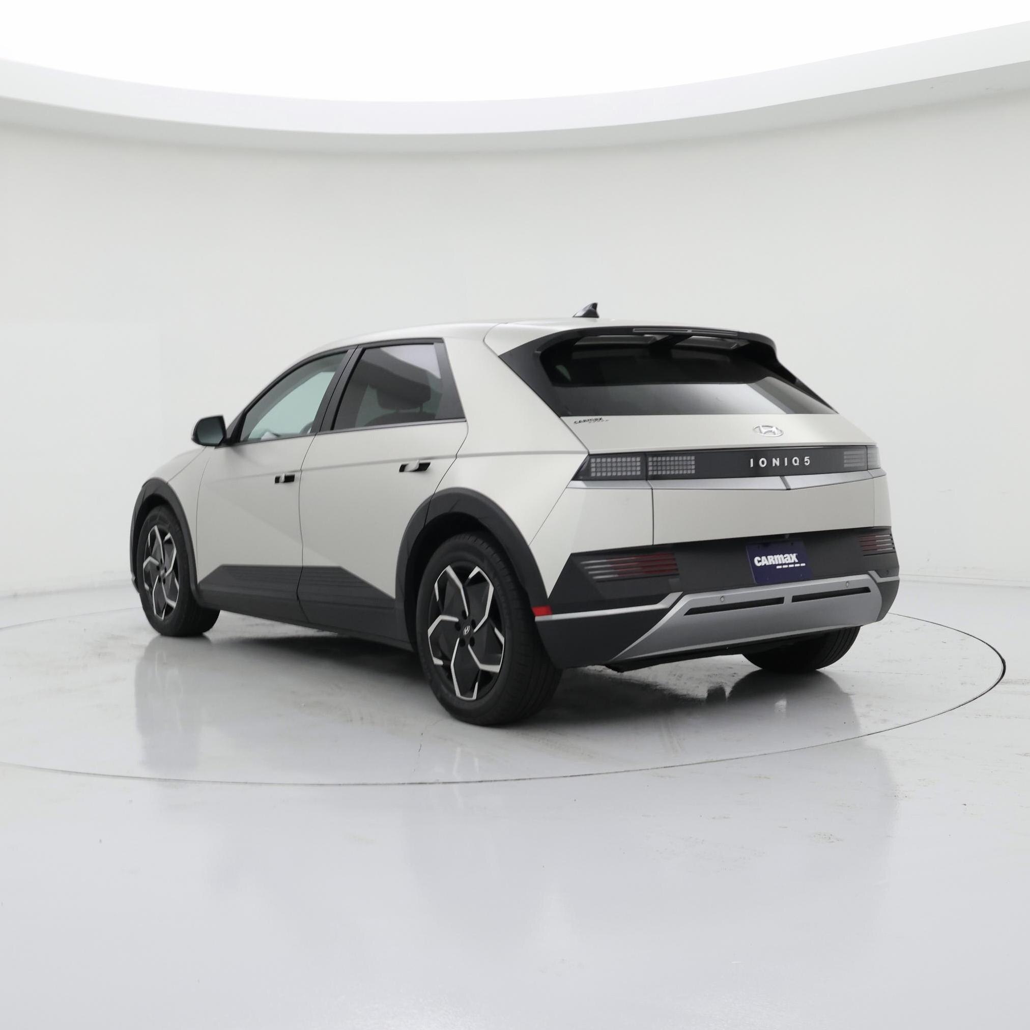 Thumbnail: 2023 Hyundai Ioniq 5 - 2