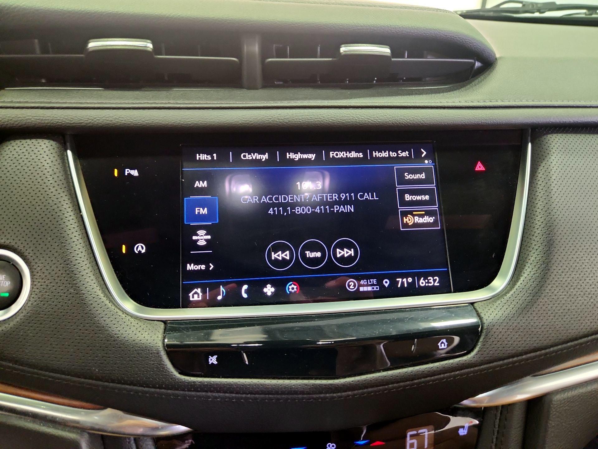 Thumbnail: 2022 Cadillac XT5 - 15