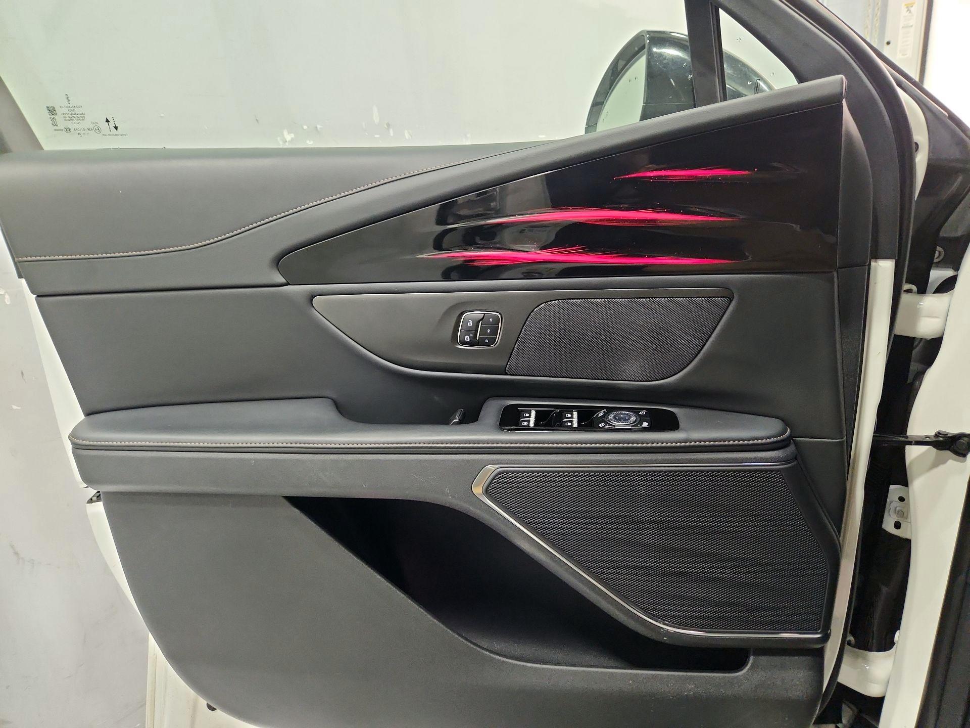 Thumbnail: 2024 Lincoln Nautilus - 12