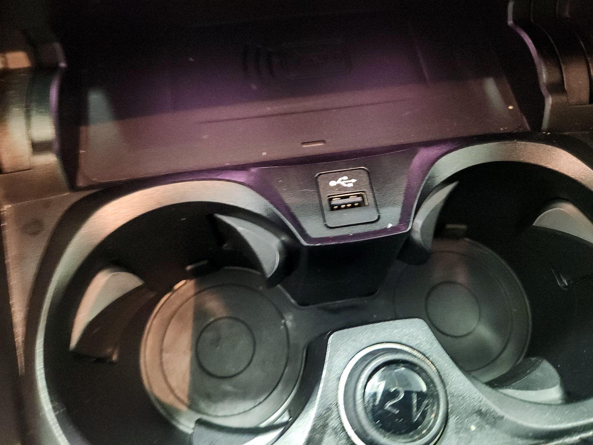 Thumbnail: 2024 BMW 3 Series - 19