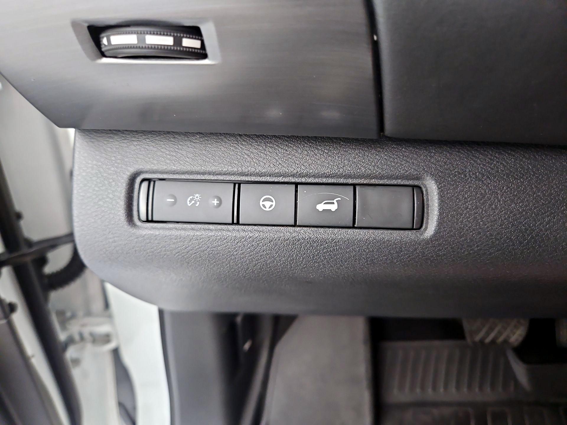 Thumbnail: 2023 Nissan Pathfinder - 13