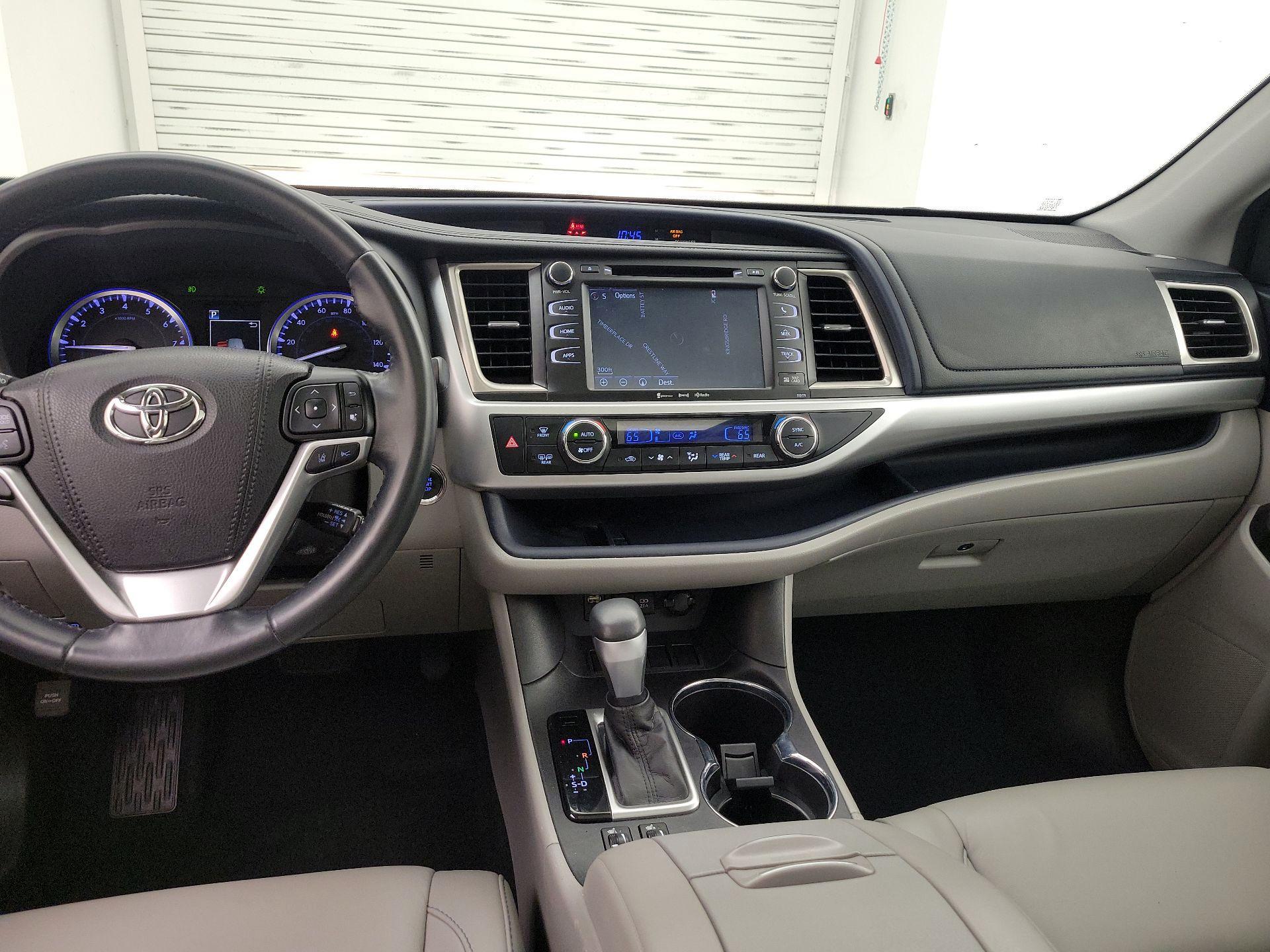 Thumbnail: 2018 Toyota Highlander - 9