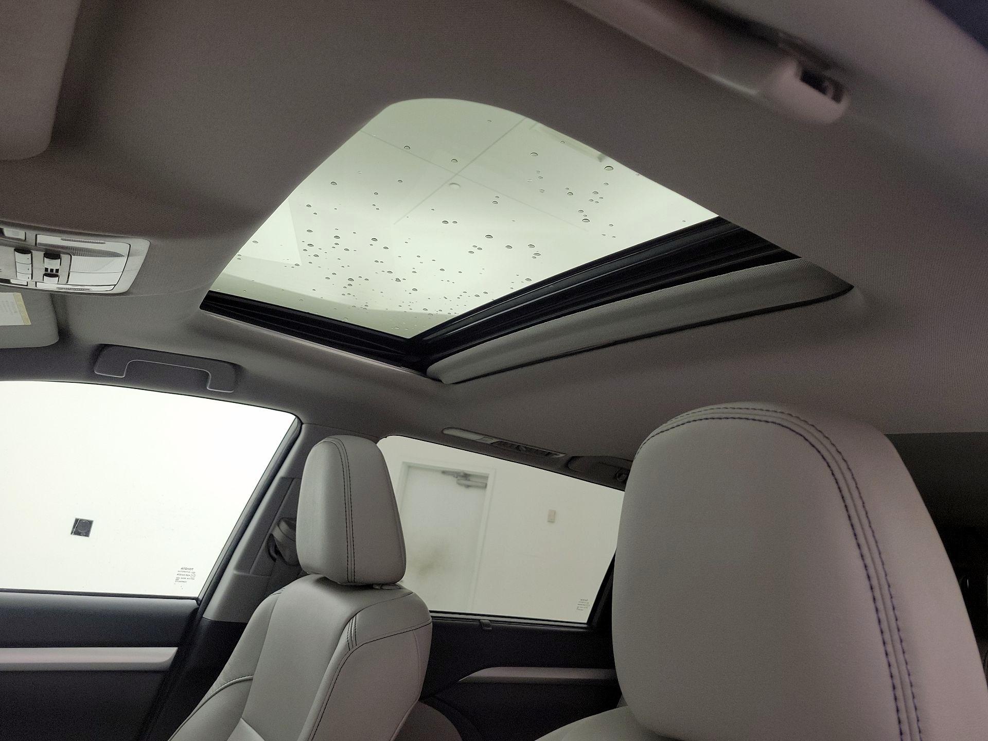 Thumbnail: 2018 Toyota Highlander - 20