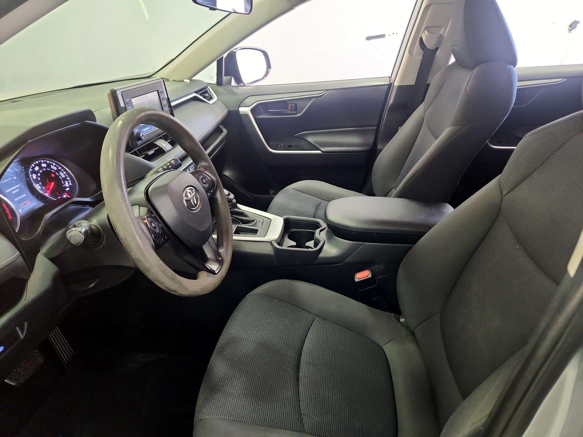 Thumbnail: 2019 Toyota RAV4 - 11