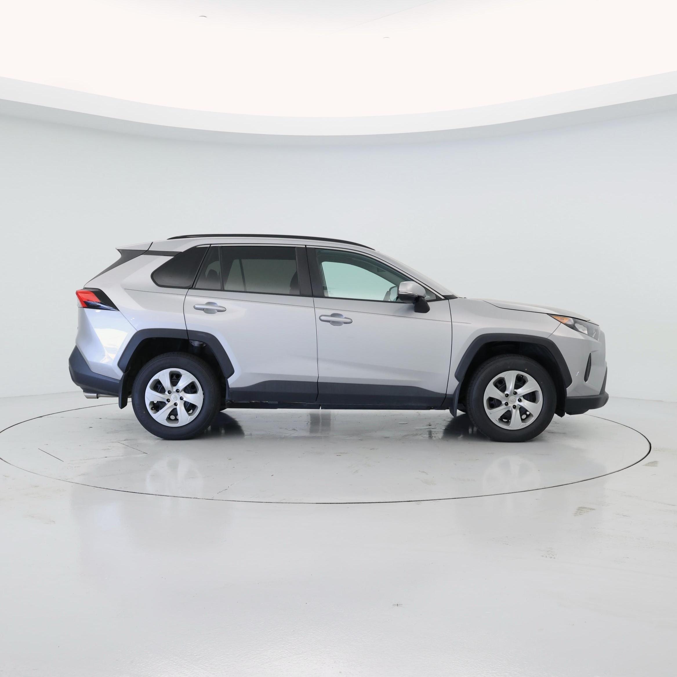 Thumbnail: 2019 Toyota RAV4 - 7