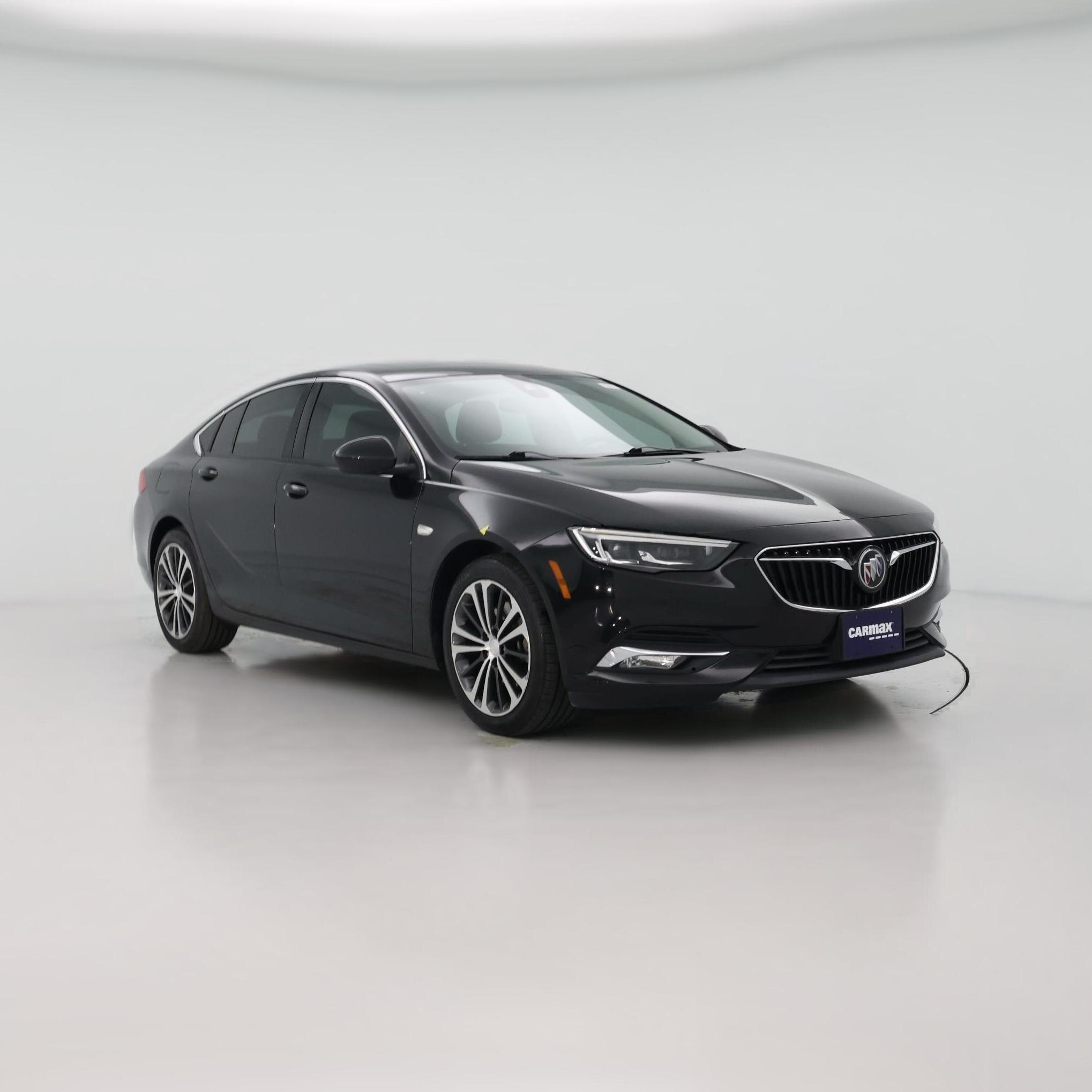 Thumbnail: 2019 Buick Regal - 1