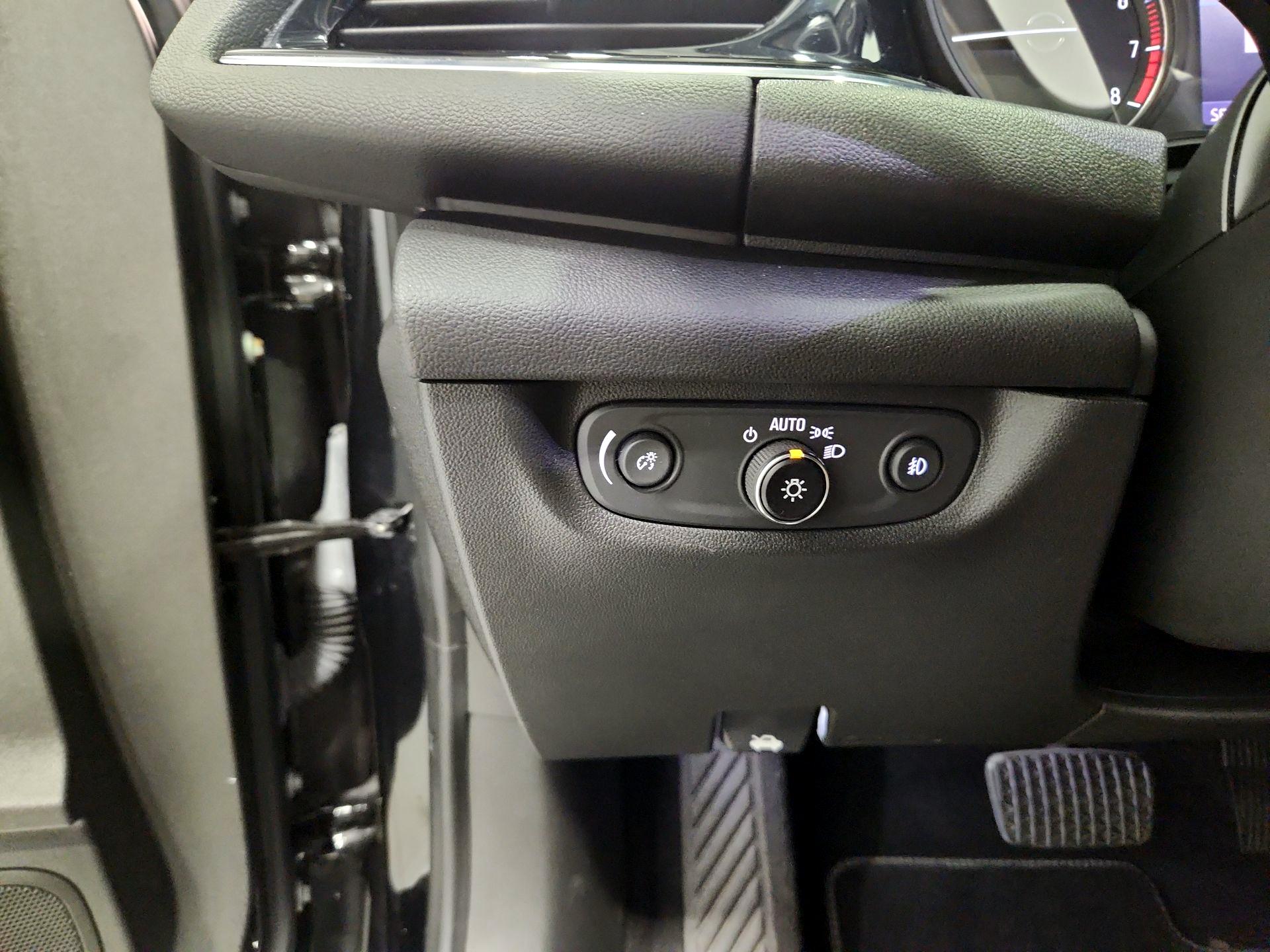 Thumbnail: 2019 Buick Regal - 13