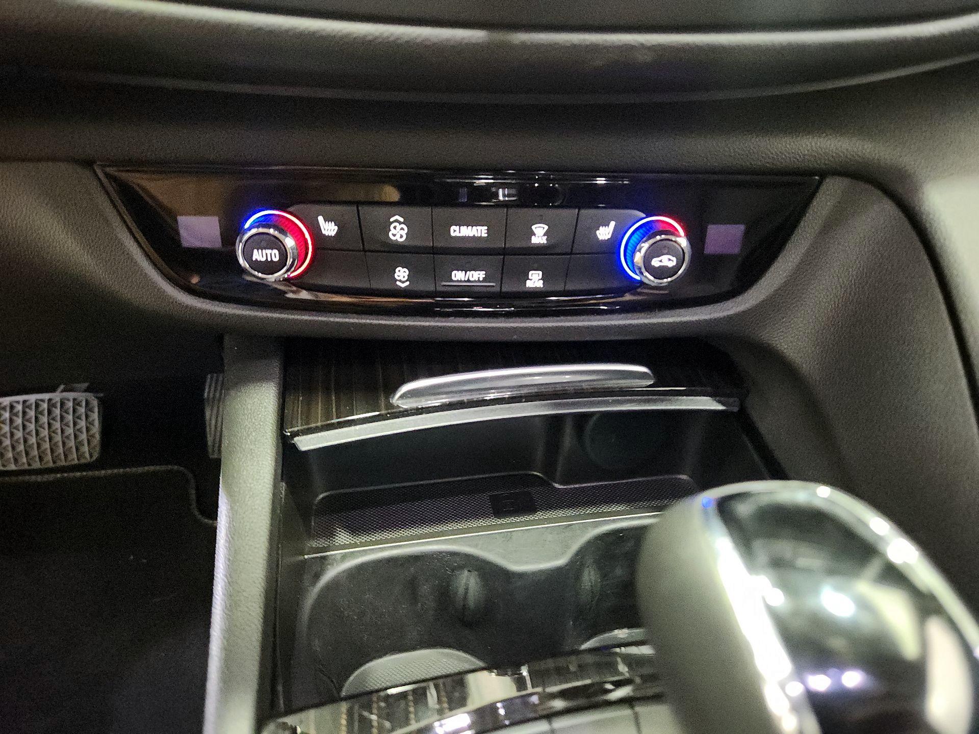 Thumbnail: 2019 Buick Regal - 16