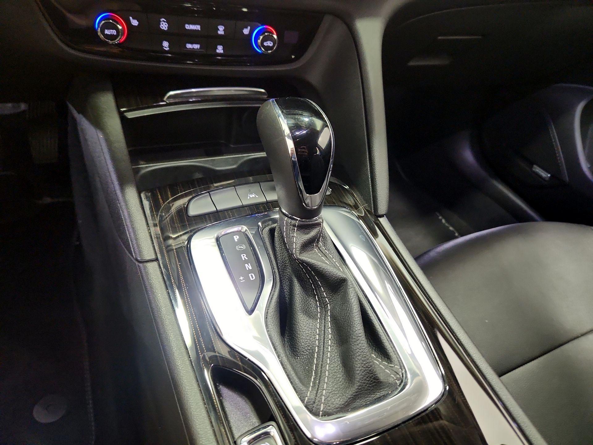 Thumbnail: 2019 Buick Regal - 17