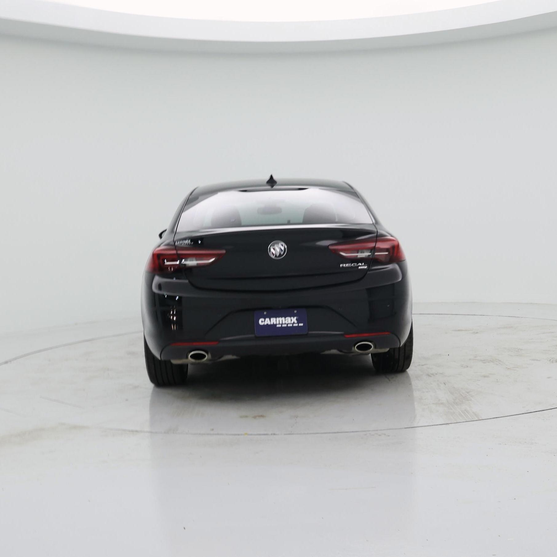 Thumbnail: 2019 Buick Regal - 6