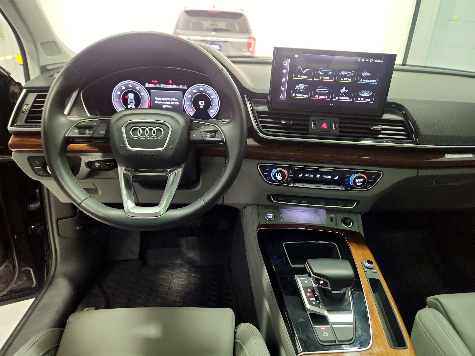 Thumbnail: 2022 Audi Q5 - 9