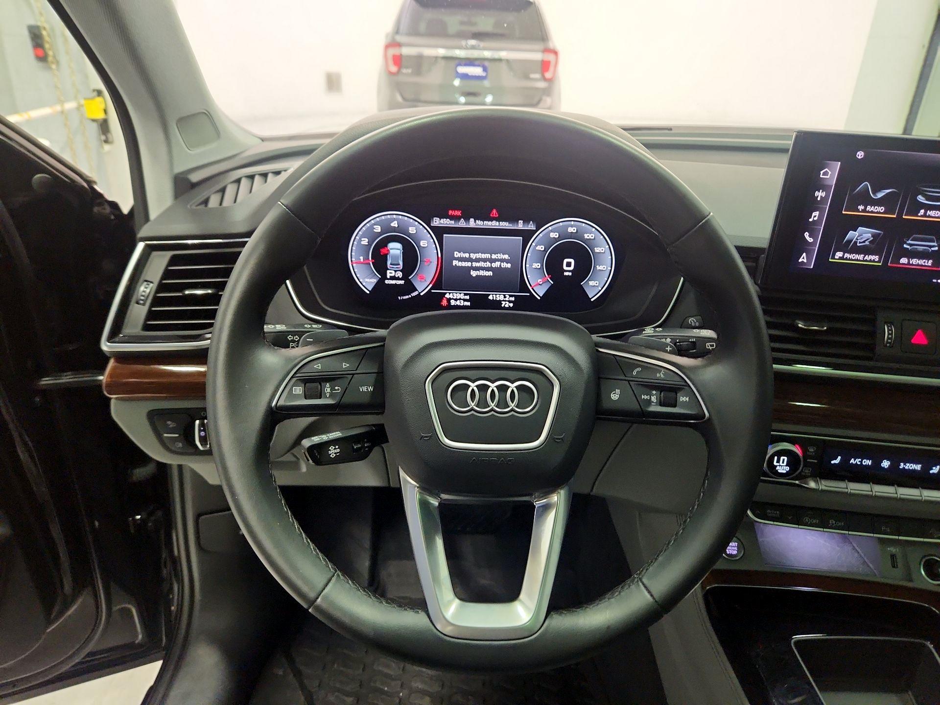 Thumbnail: 2022 Audi Q5 - 10