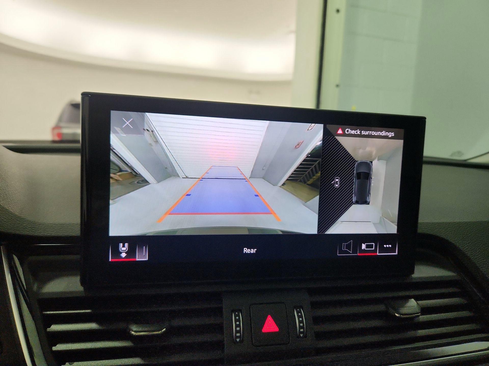 Thumbnail: 2022 Audi Q5 - 15