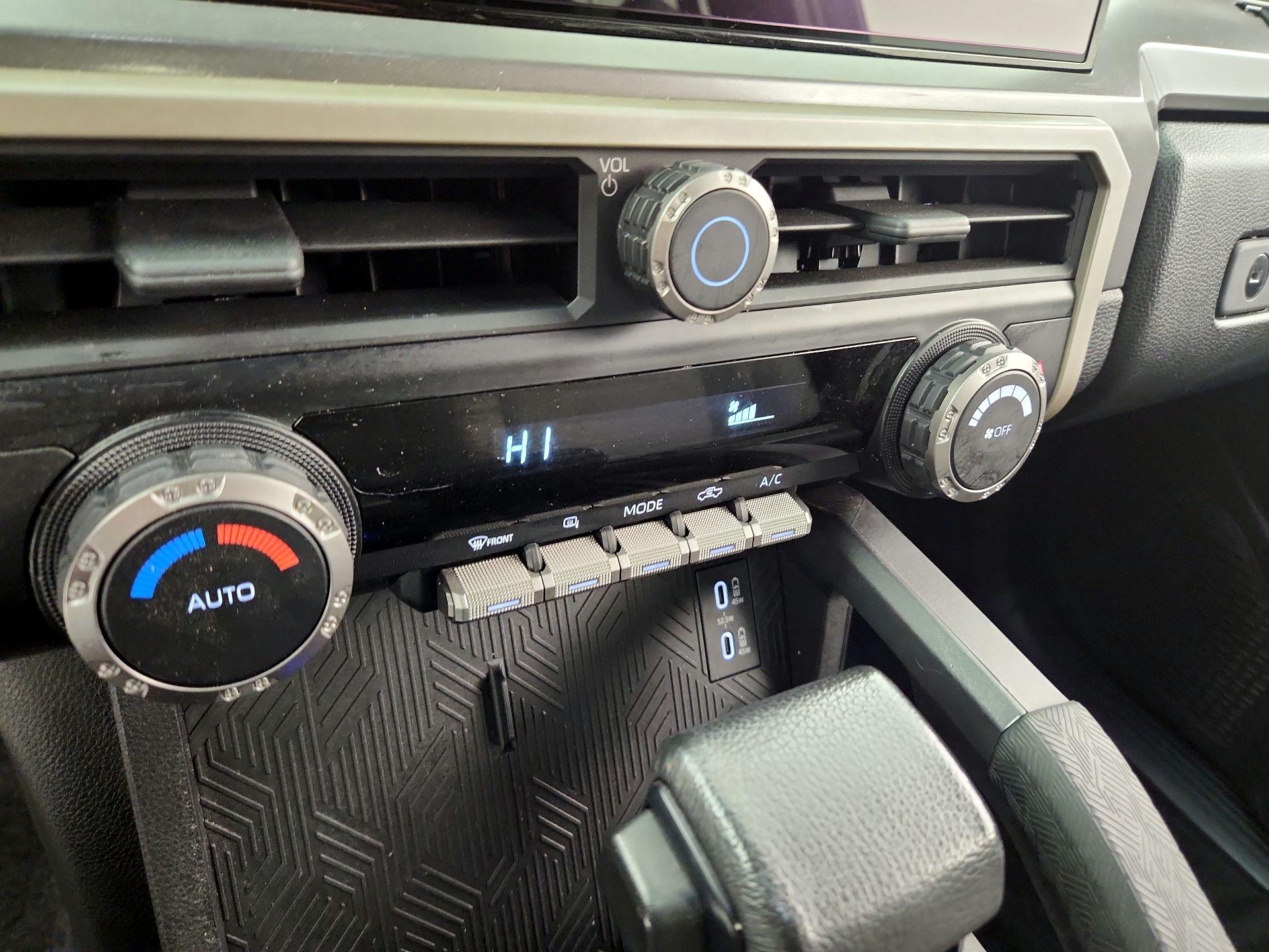 Thumbnail: 2024 Toyota Tacoma - 17