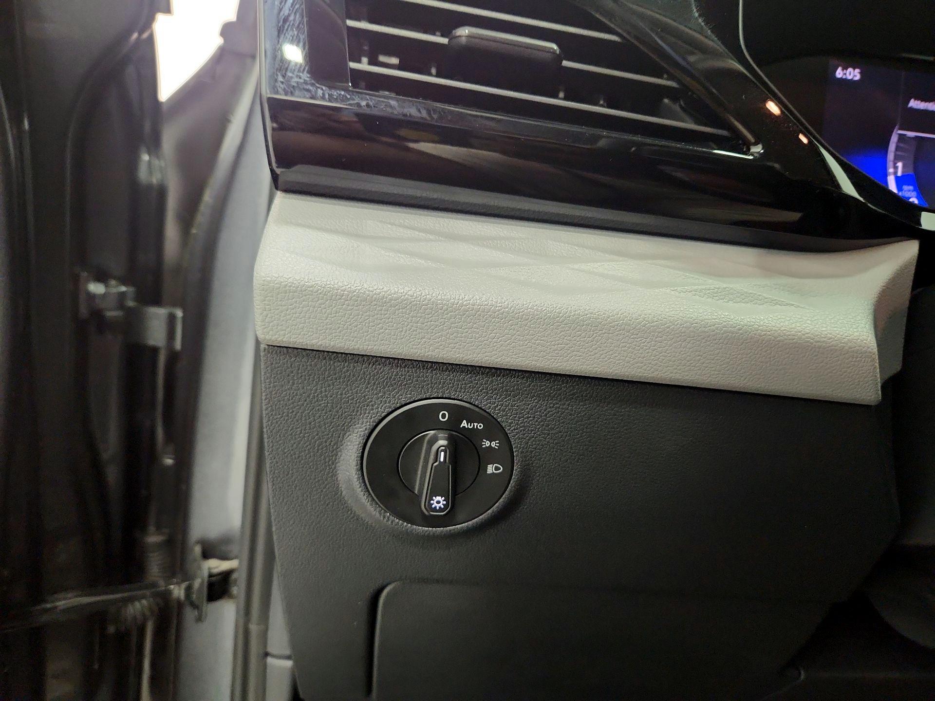 Thumbnail: 2024 Volkswagen Taos - 13