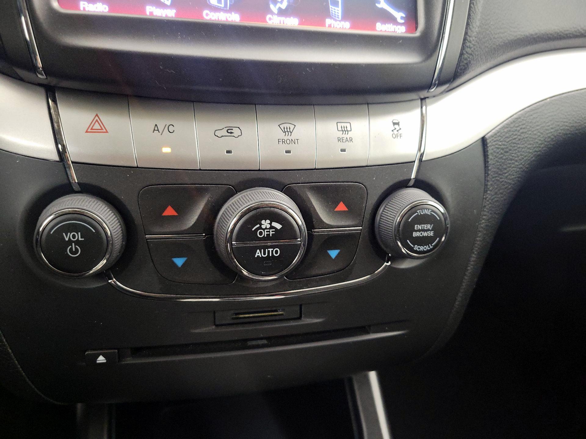 Thumbnail: 2019 Dodge Journey - 16