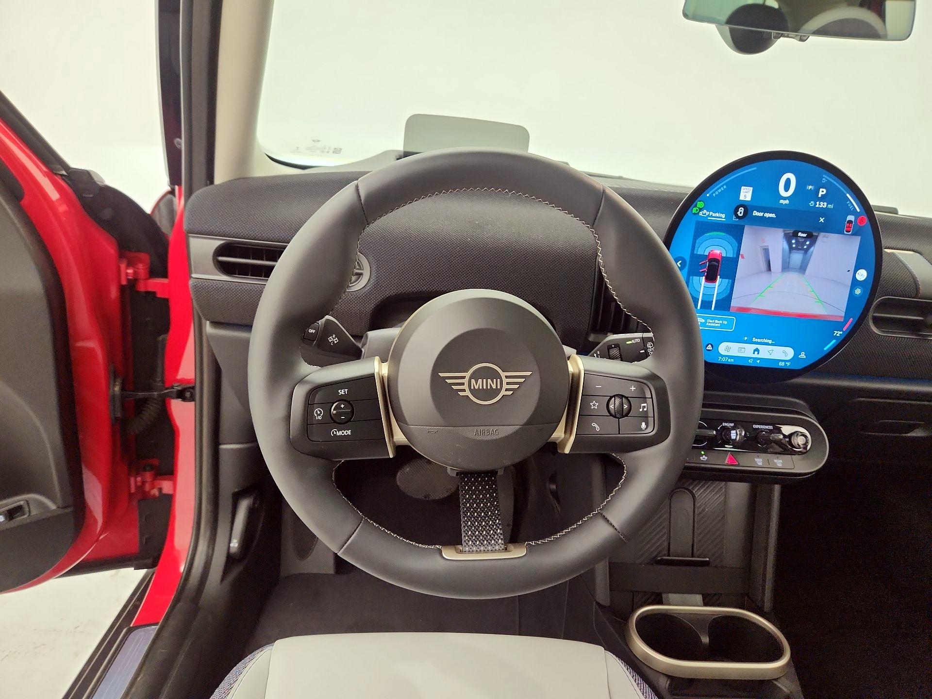 Thumbnail: 2025 MINI Cooper Hardtop - 10